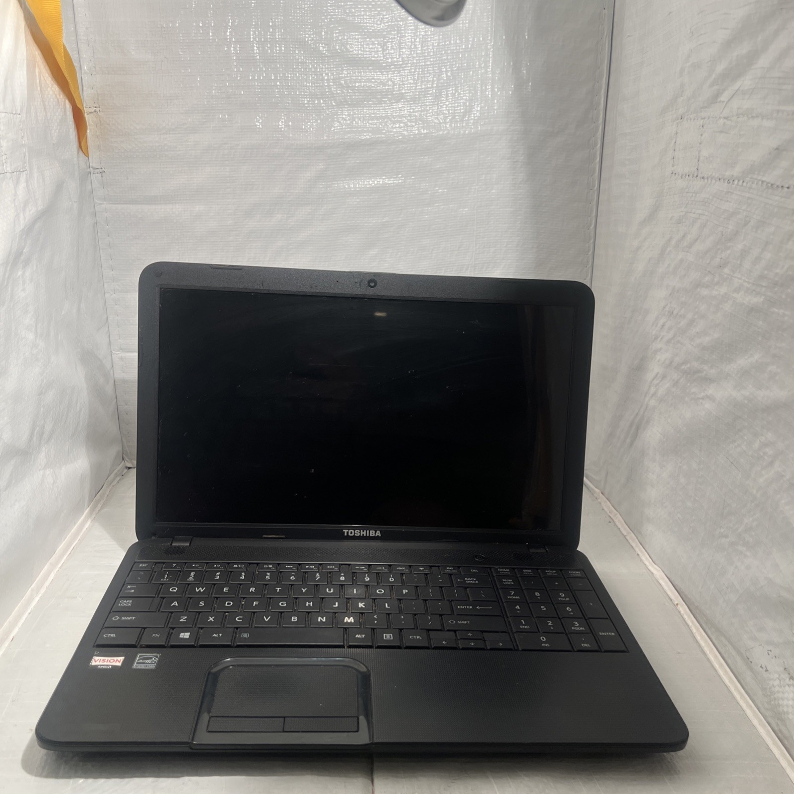 Toshiba Satellite Laptop & Power Supply Model C855D-S5106 (Parts Or Repair Only)