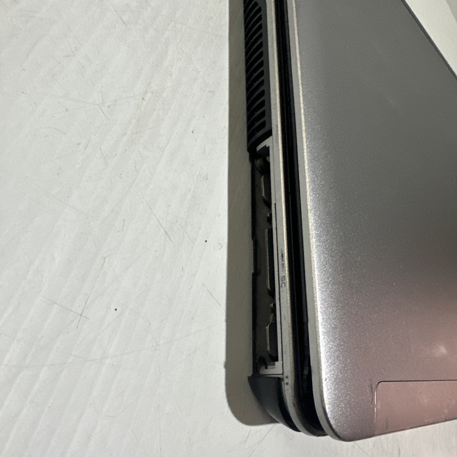 Dell Precision M2800 15″ Laptop i5-4210M 8gb Ram No Drives No Battery Boots Bios