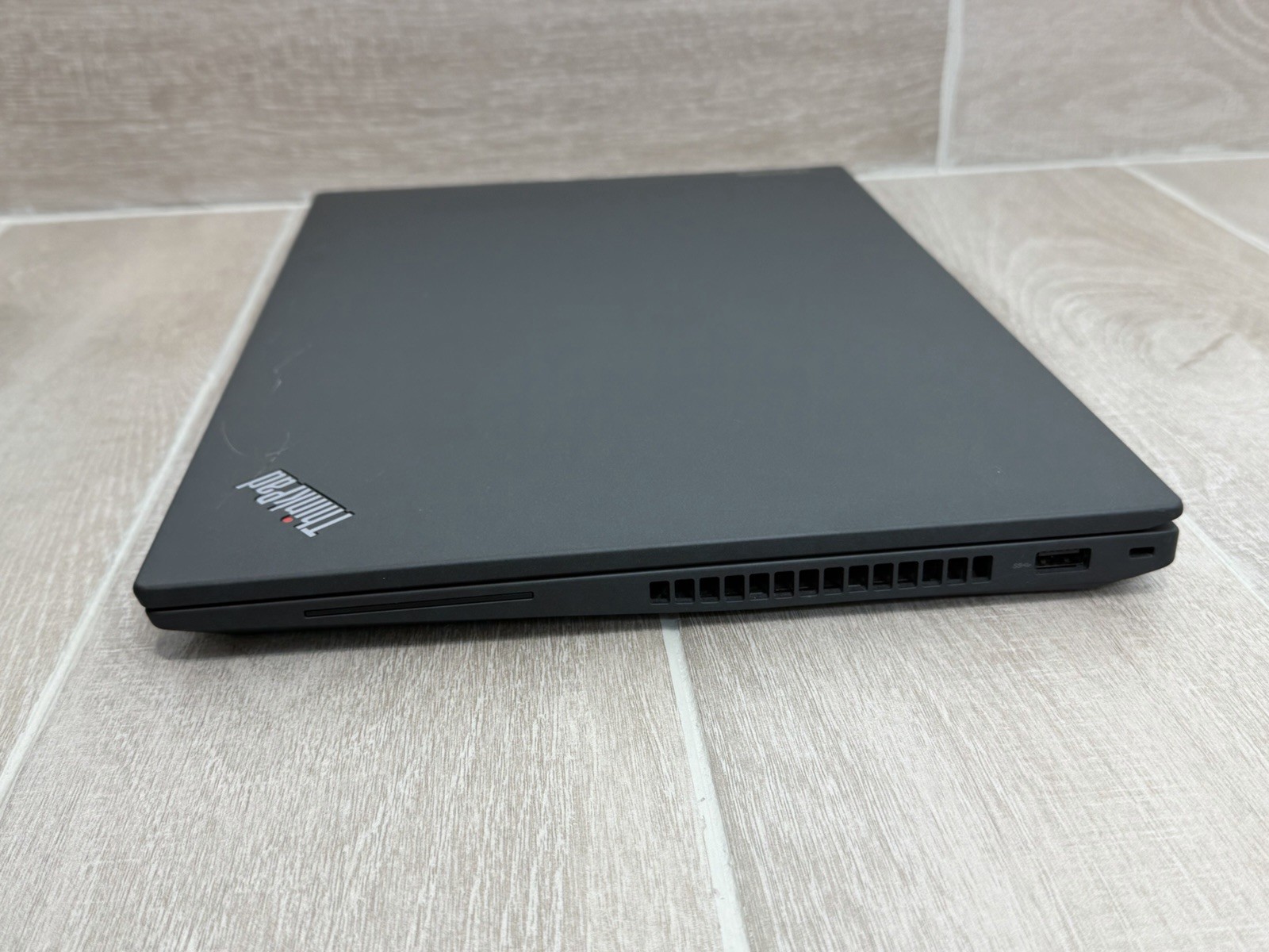 Lenovo ThinkPad P16s Gen 1 16″ Core i7-1260P Nvidia T550 16GB RAM 256GB NVMe SS