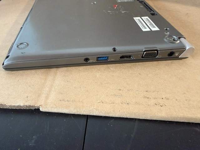 Toshiba Portege Z30 I5-6300U 256GB SSD 8GB RAM (No Charger Included)
