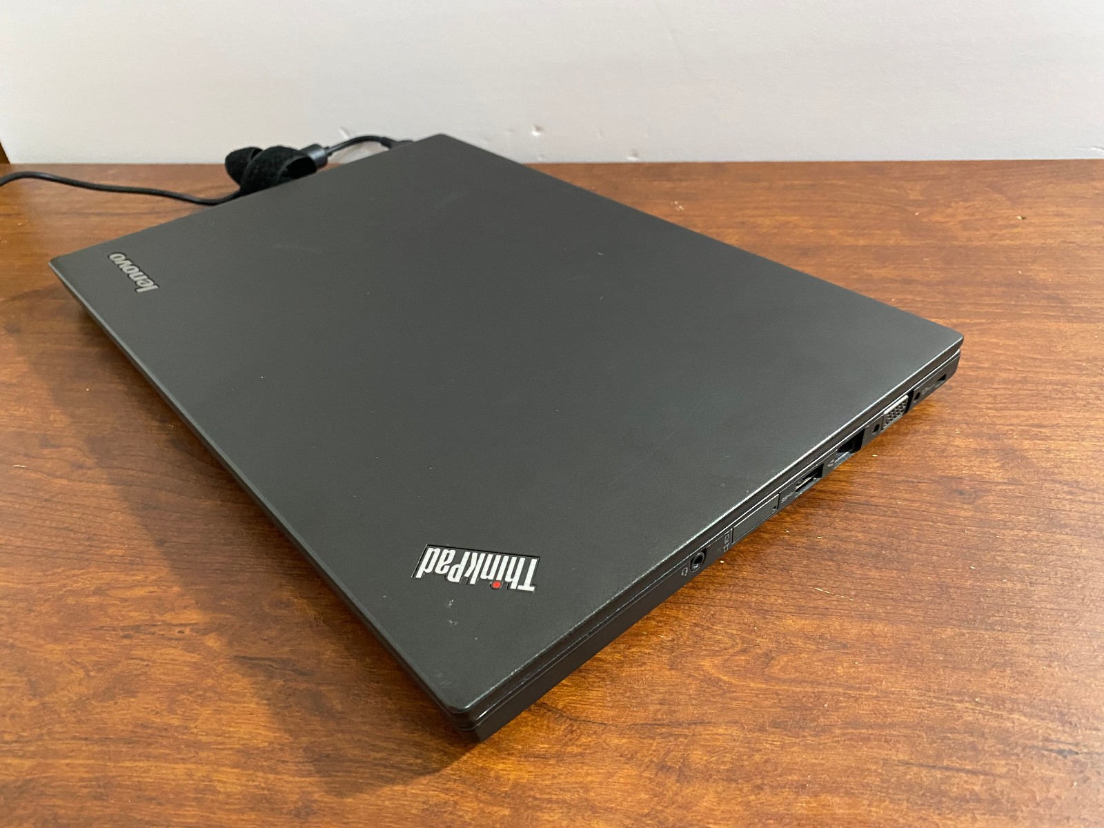 Excellent Lenovo Thinkpad T440s, Core i5 256gb SSD Hard Drive 8GB RAM WOW !!!