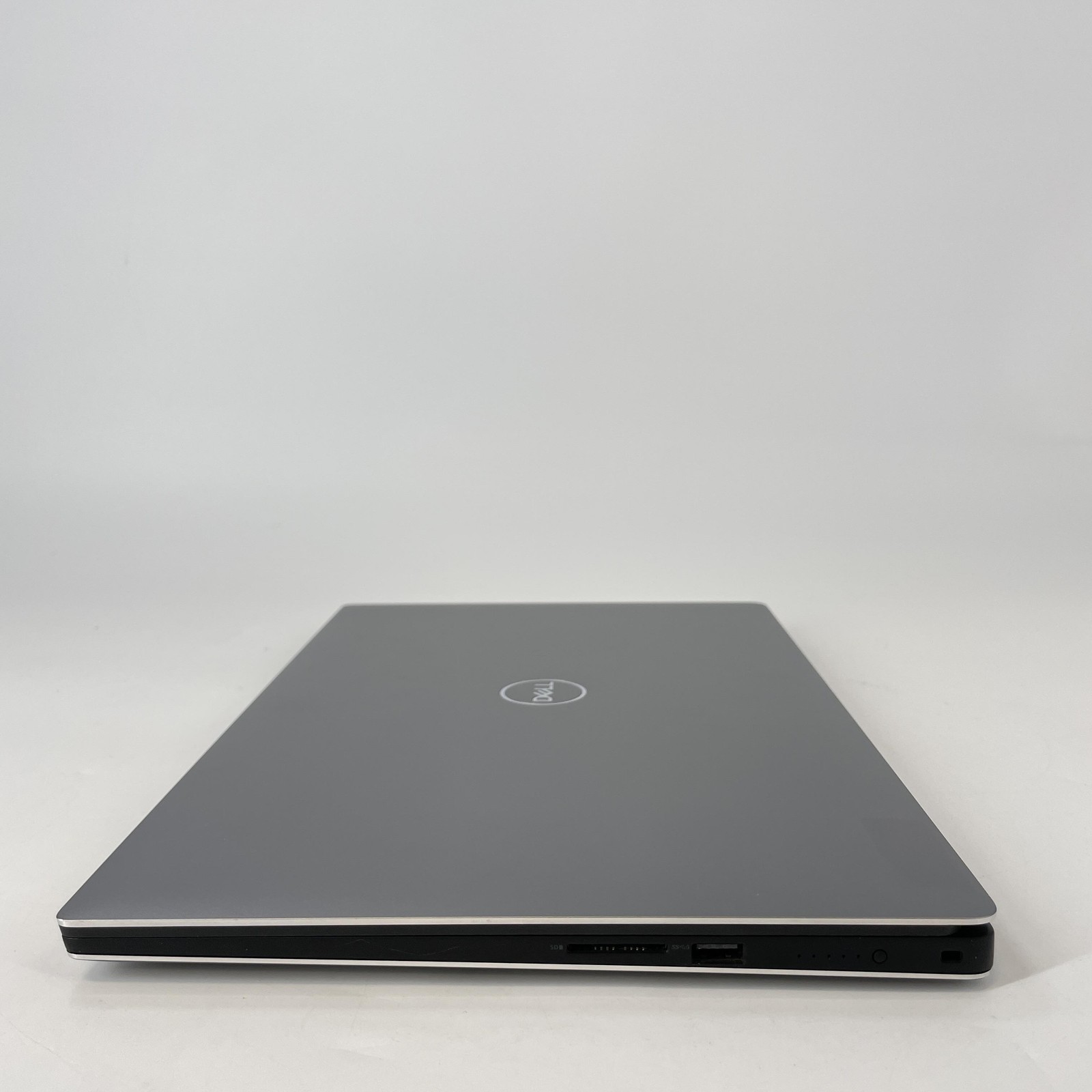 Dell Precision 5540 15.6 FHD i7-9850H 2.60GHz 8GB 1TB SSD Quadro T1000 Very Good