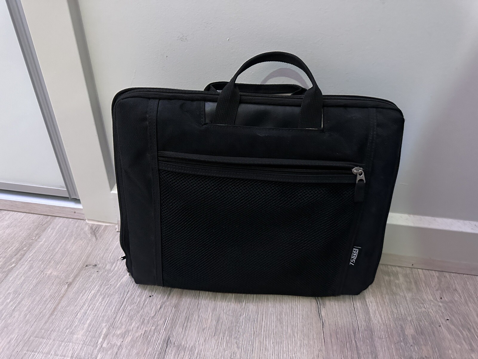 [Collectable] SONY VAIO VGN-SZ53B Laptop C2D/2GB/256GB SSD/NVIDIA/NFC/Vista/JP
