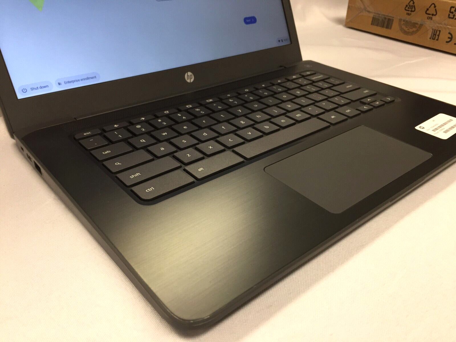 HP 14-db0023dx Chromebook 14″ HD AMD A4-9120C 4GBRAM 32GB eMMC, Grey