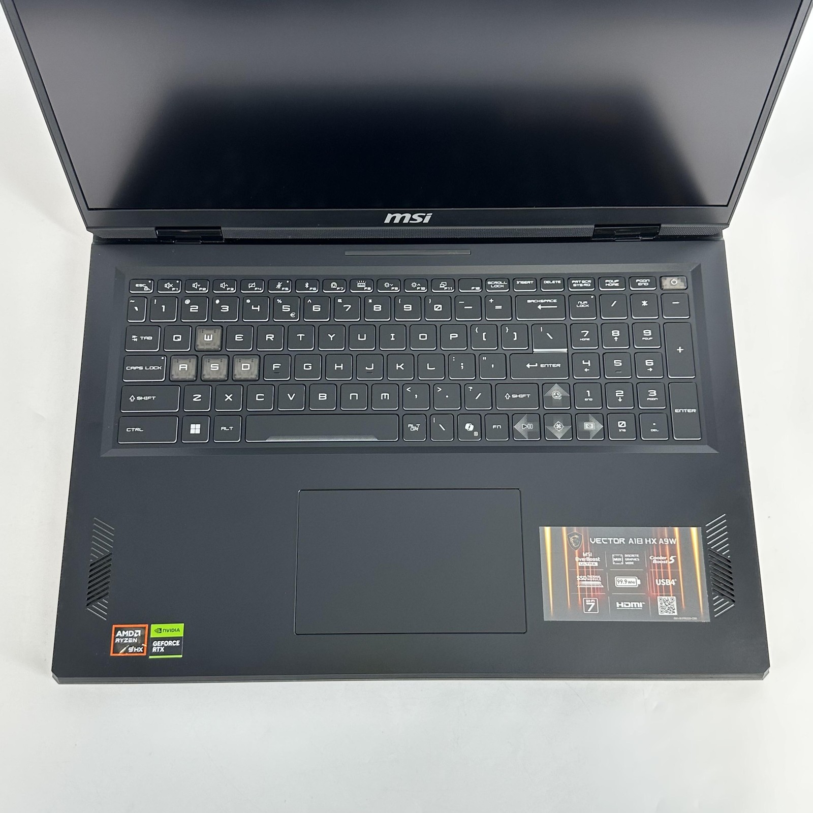 MSI Vector A18 HX 18 QHD+ 240Hz 2.5 GHz Ryzen 9 9955HX 32GB 1TB SSD RTX 5080