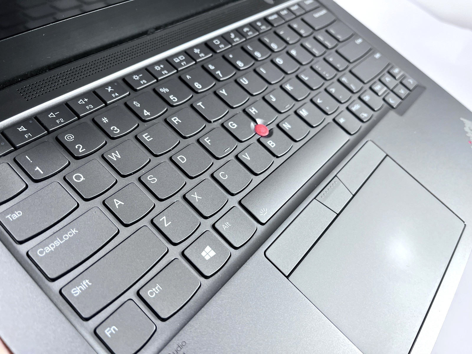 Lenovo ThinkPad 14s 14″ FHD Touch i7-1165G7 2.80GHz 16GB 512GB *Grade C*
