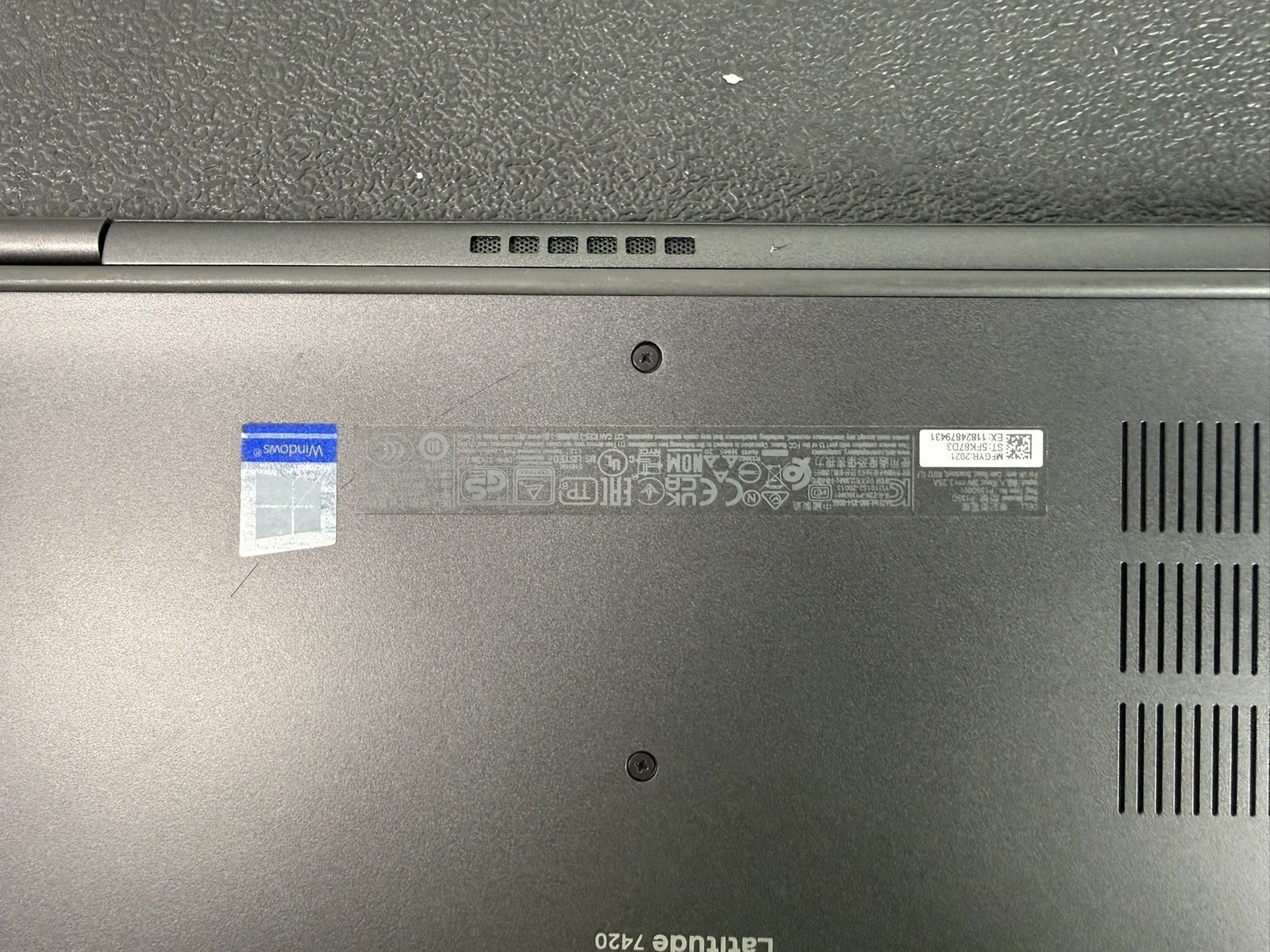 Dell Latitude 7420 14″ i7-1185G7 3.00GHz 16GB DDR4 256GB SSD – READ