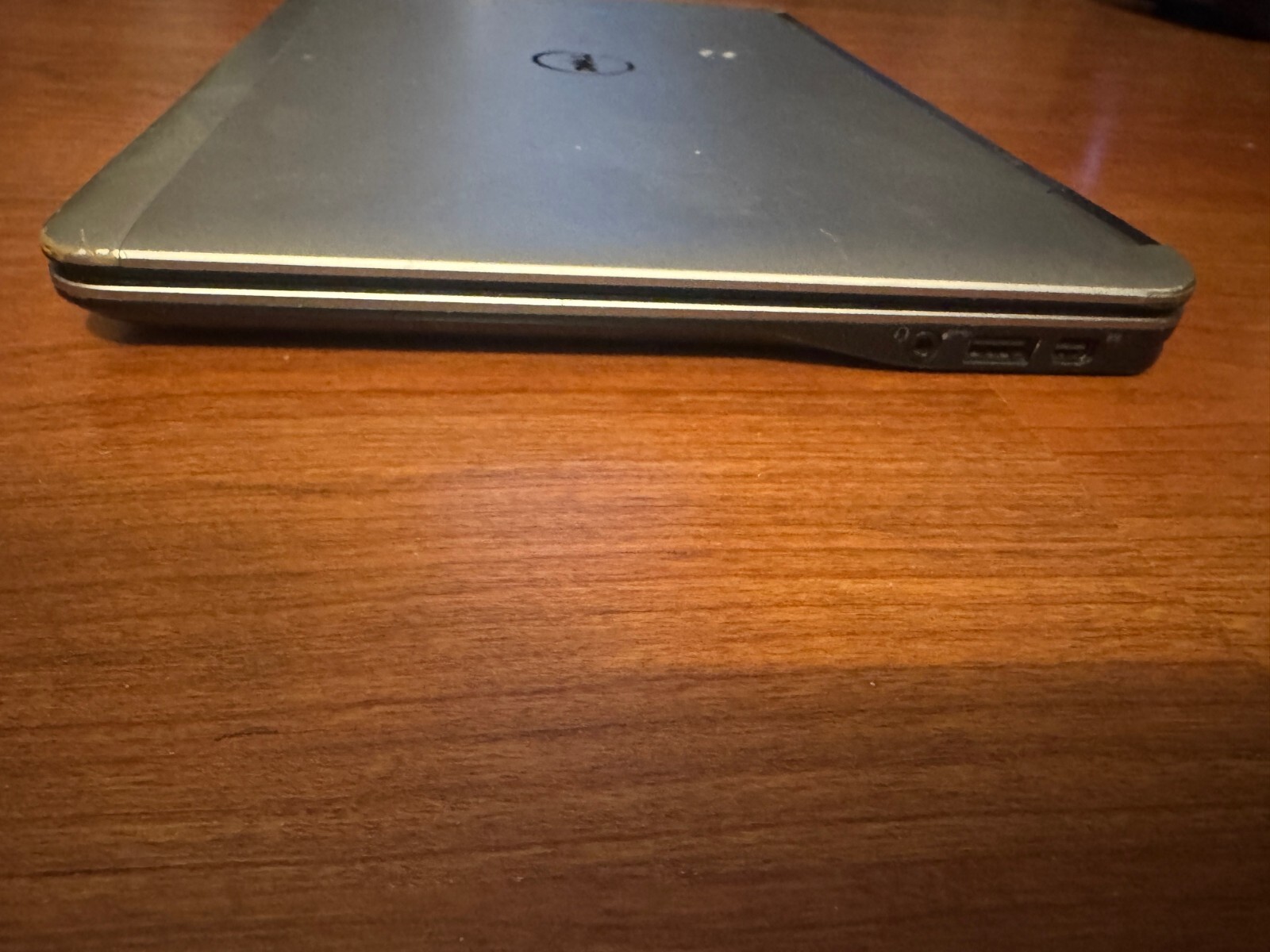 Dell Latitude E7240 i5-4300@1.9Ghz 4Gb 256ssd Fair battery (read description)