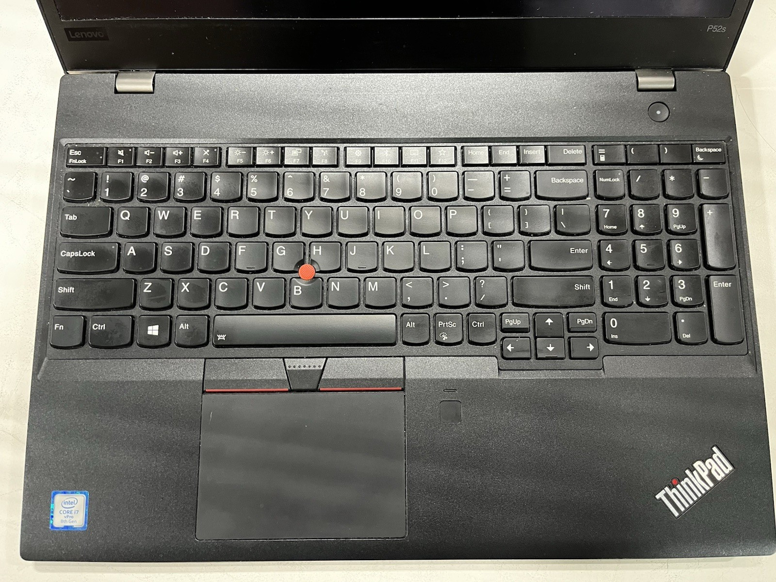Lenovo ThinkPad P52s i7-8650U 16 GB 512 GB SSD Quadro P500 FHD Laptop No OS