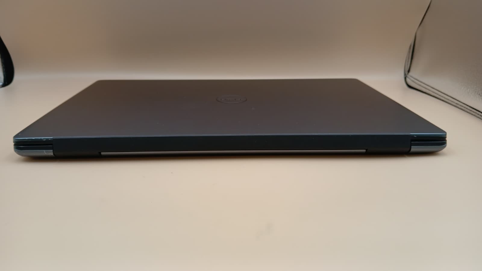Dell Vostro 5590 15.6″ FHD i5-10210U 16GB RAM 256GB SSD Win11 Pro Laptop