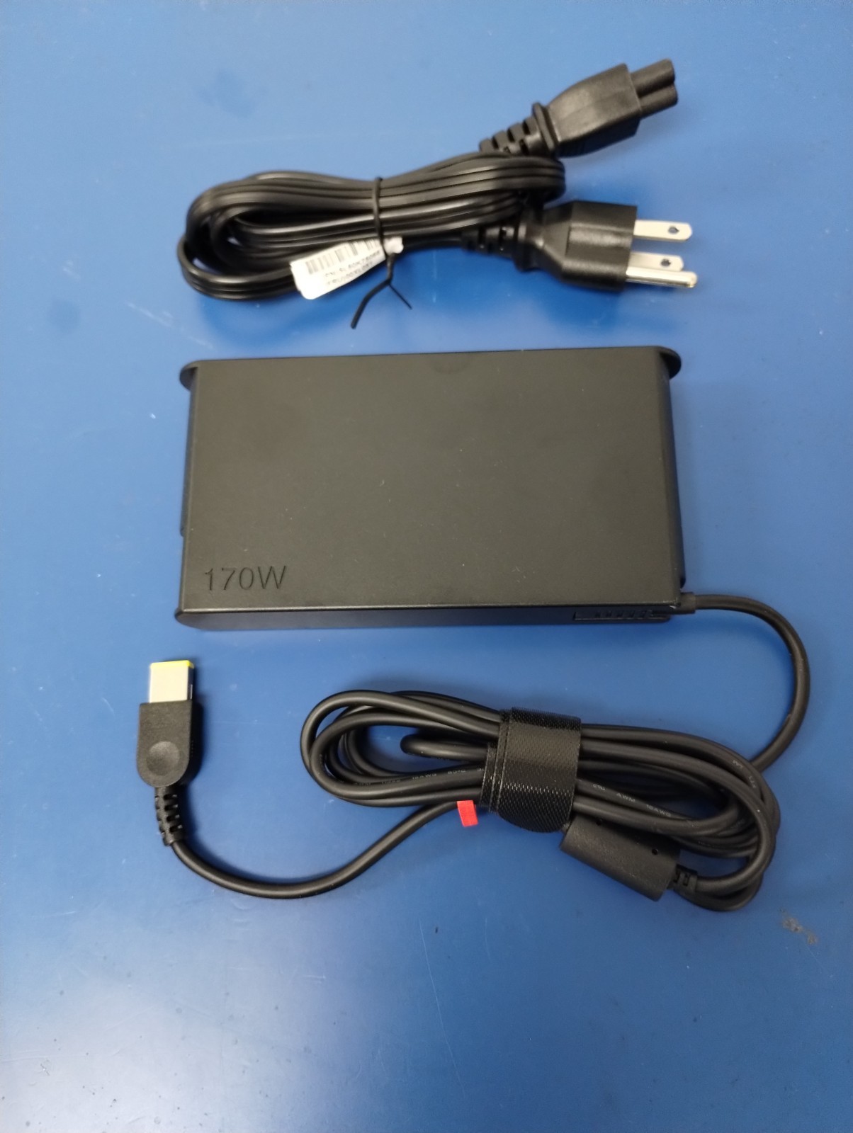 LENOVO IdeaPad Pro 5 16IAH10, Intel Core Ultra 9 285H, 32 GB RAM, 1 TB NVMe SSD