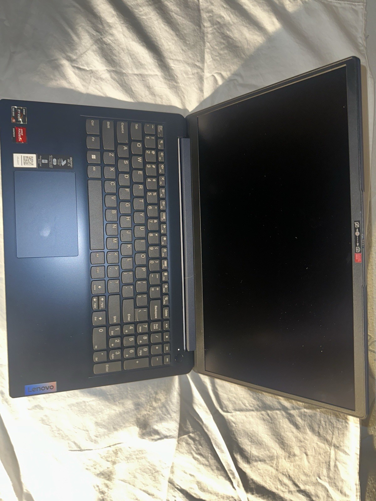 Lenovo IdeaPad Ryzen 7000 Series 5, AMD Radeon