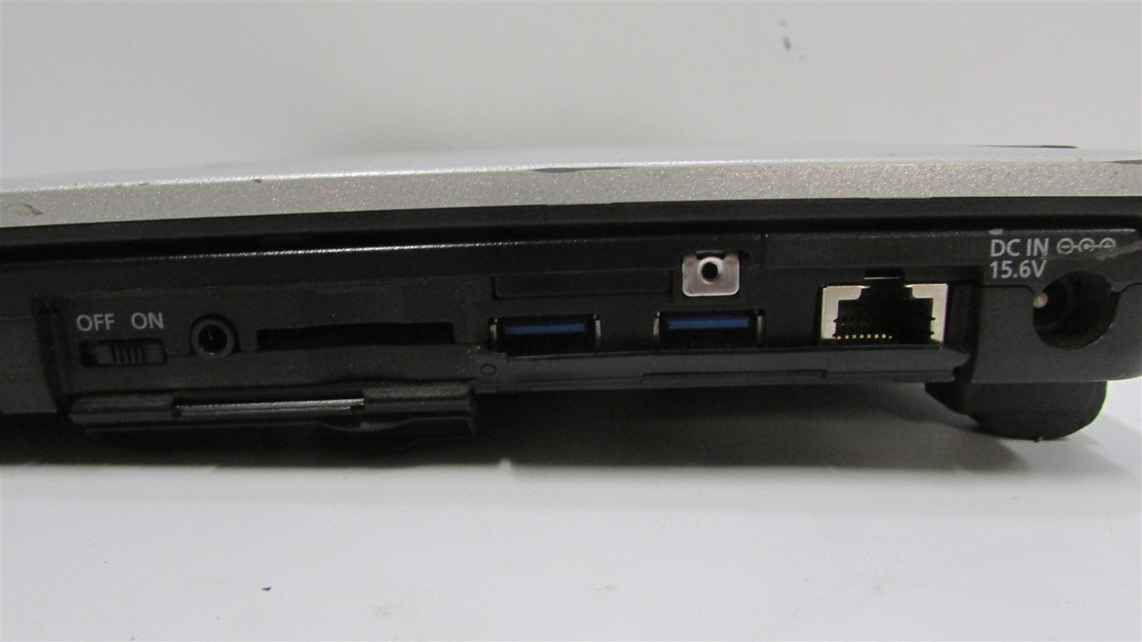 Panasonic Toughbook CF-54 MK3 i5-7300U 2.6GHz 8GB 500GB HDD 14″ W10P BIOS LK/DMG