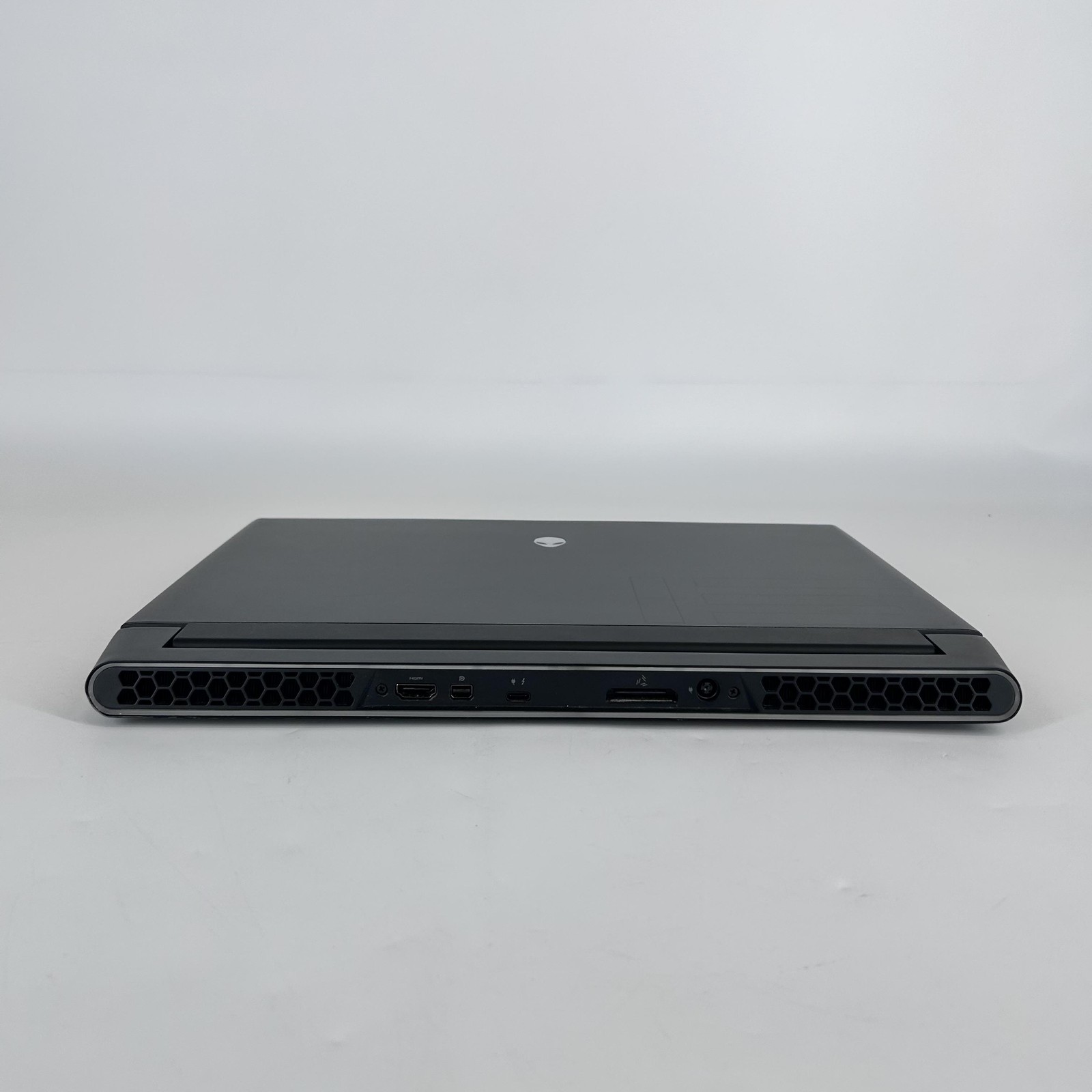 Dell Alienware m15 R3 300Hz FHD i7-10750H 2.60GHz 16GB 1TB SSD NVIDIA RTX 2070