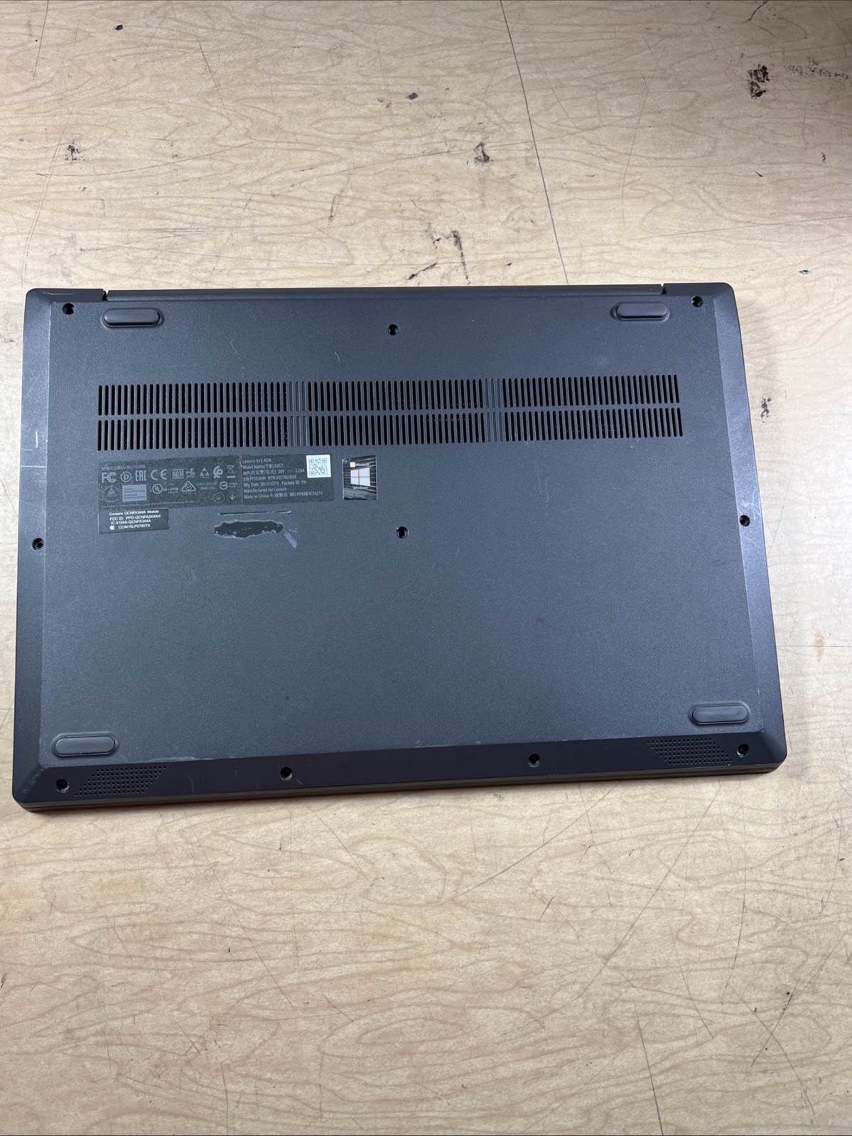 LENOVO V15-ADA AMD ATHLON GOLD 3150U 8GB RAM **NO HD/ NO CADDIE/ NO OS