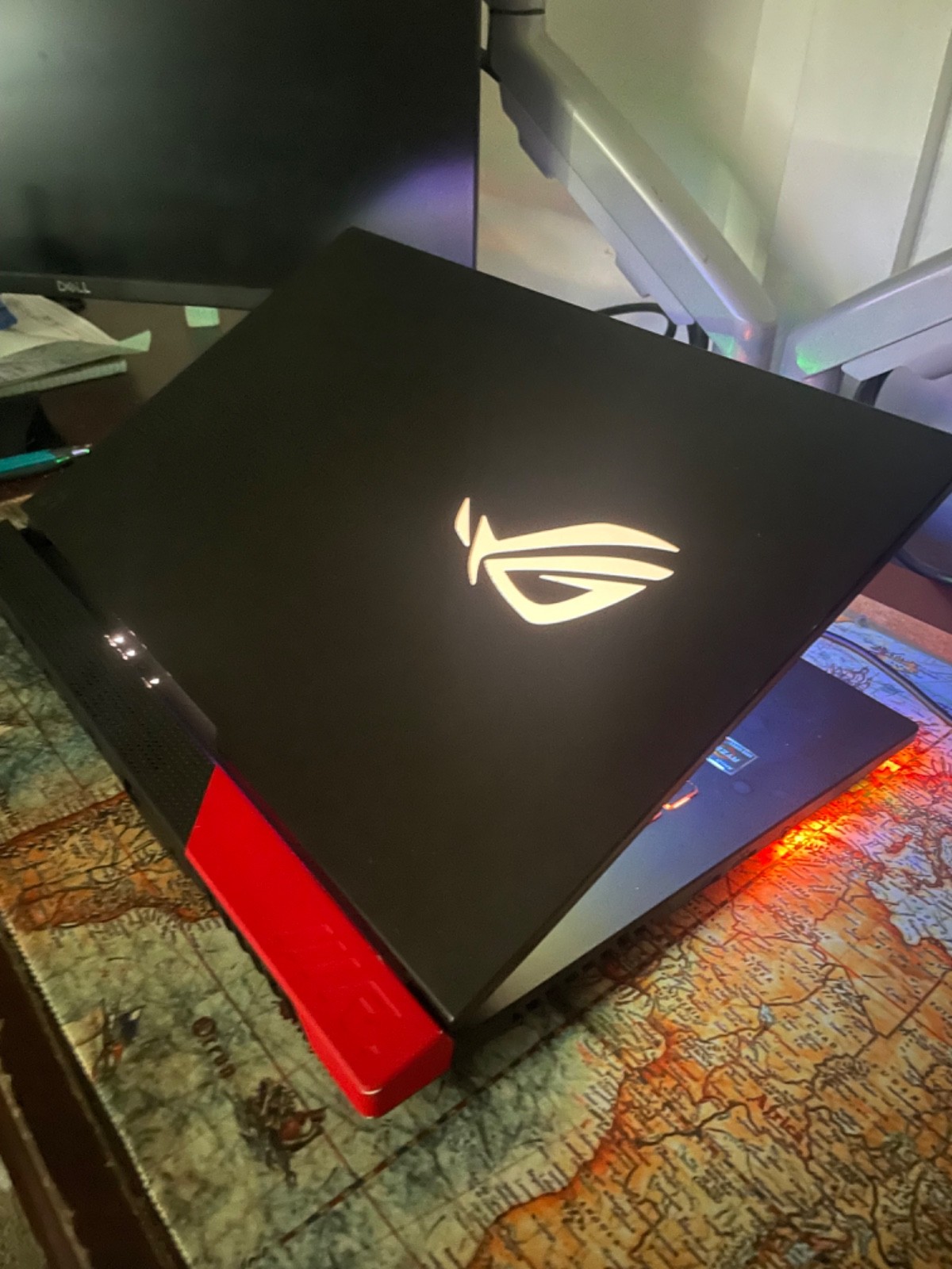 ASUS ROG Strix G15 Advantage Edition 15.6″ (512 GB SSD, AMD Ryzen 9 5900HX.,…