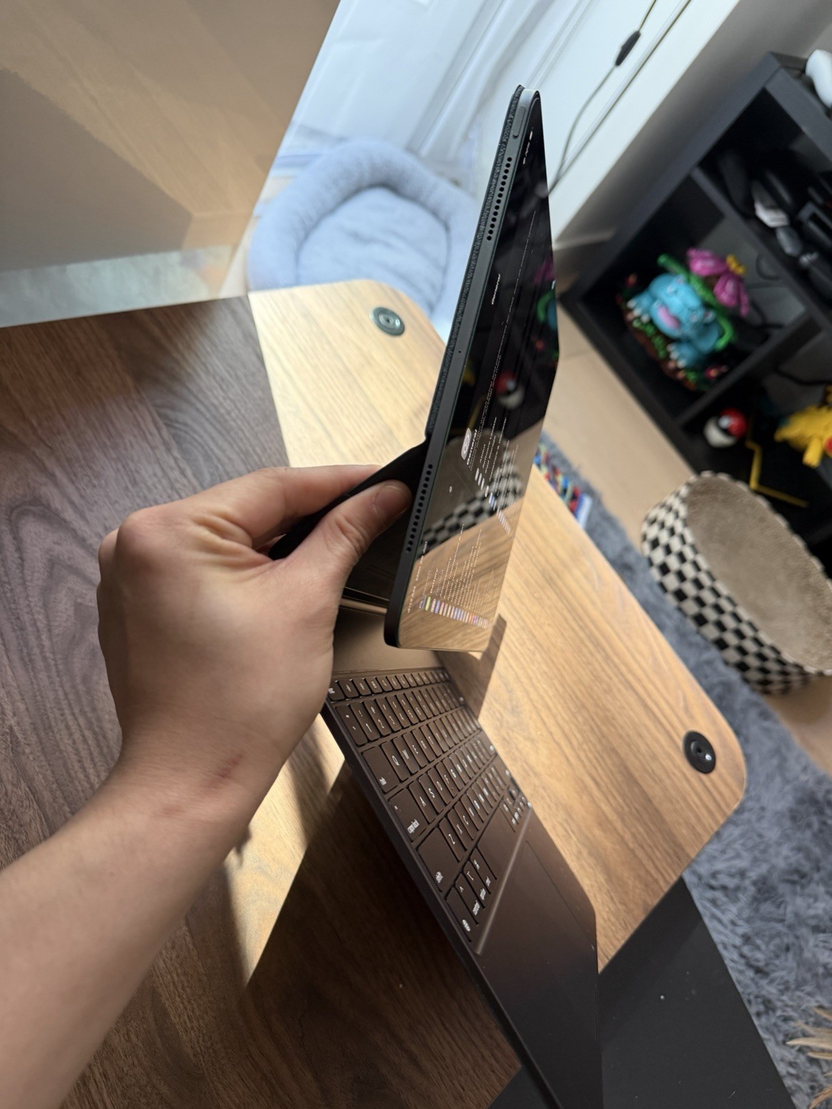Apple iPad Pro 13” M4 256GB Space Black + Magic Keyboard | Excellent Condition