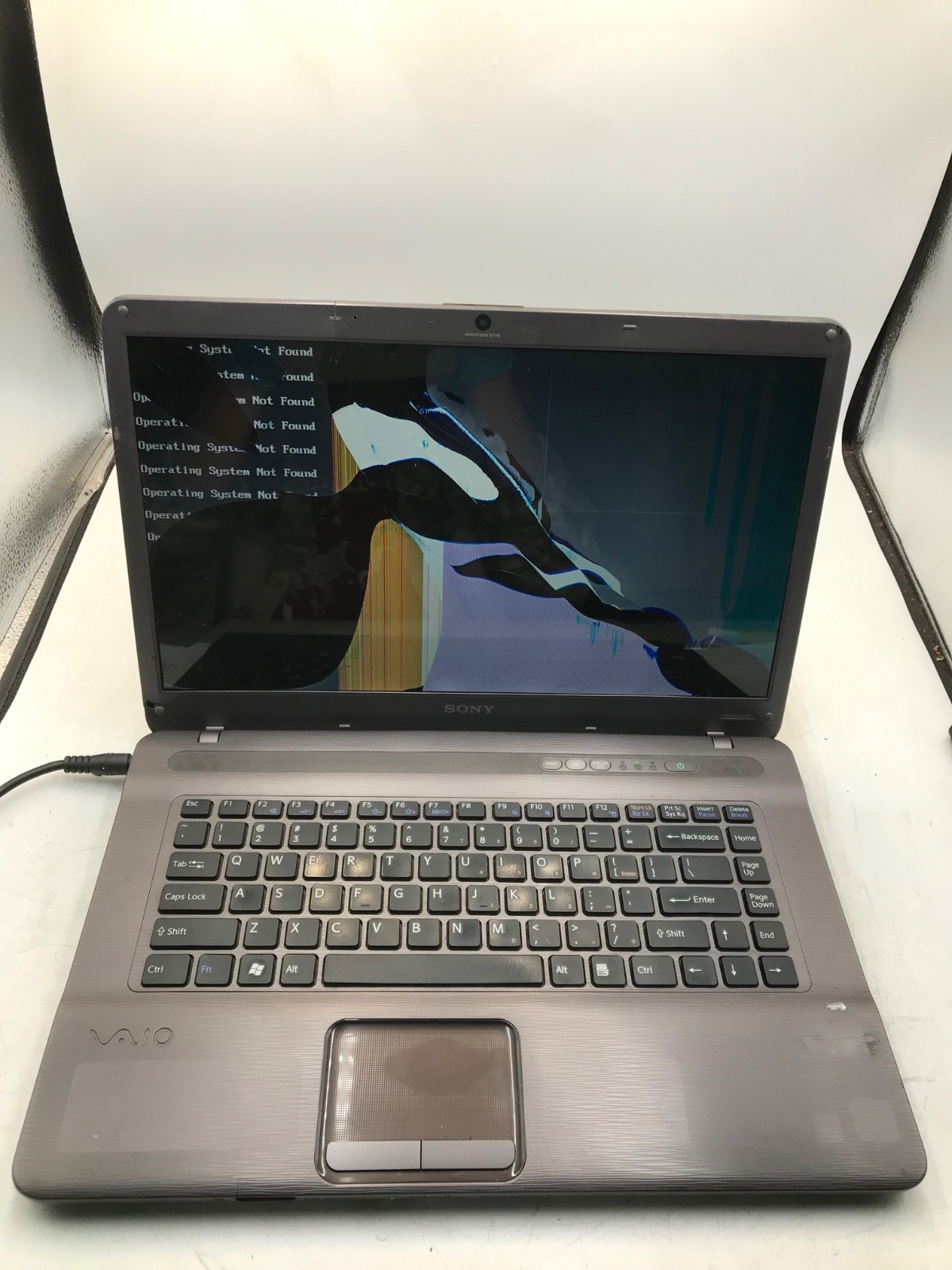 Sony VAIO PCG-7184L Intel Core 2 Duo 15″ -BAD DISPLAY/CRACKED BEZEL -MZ