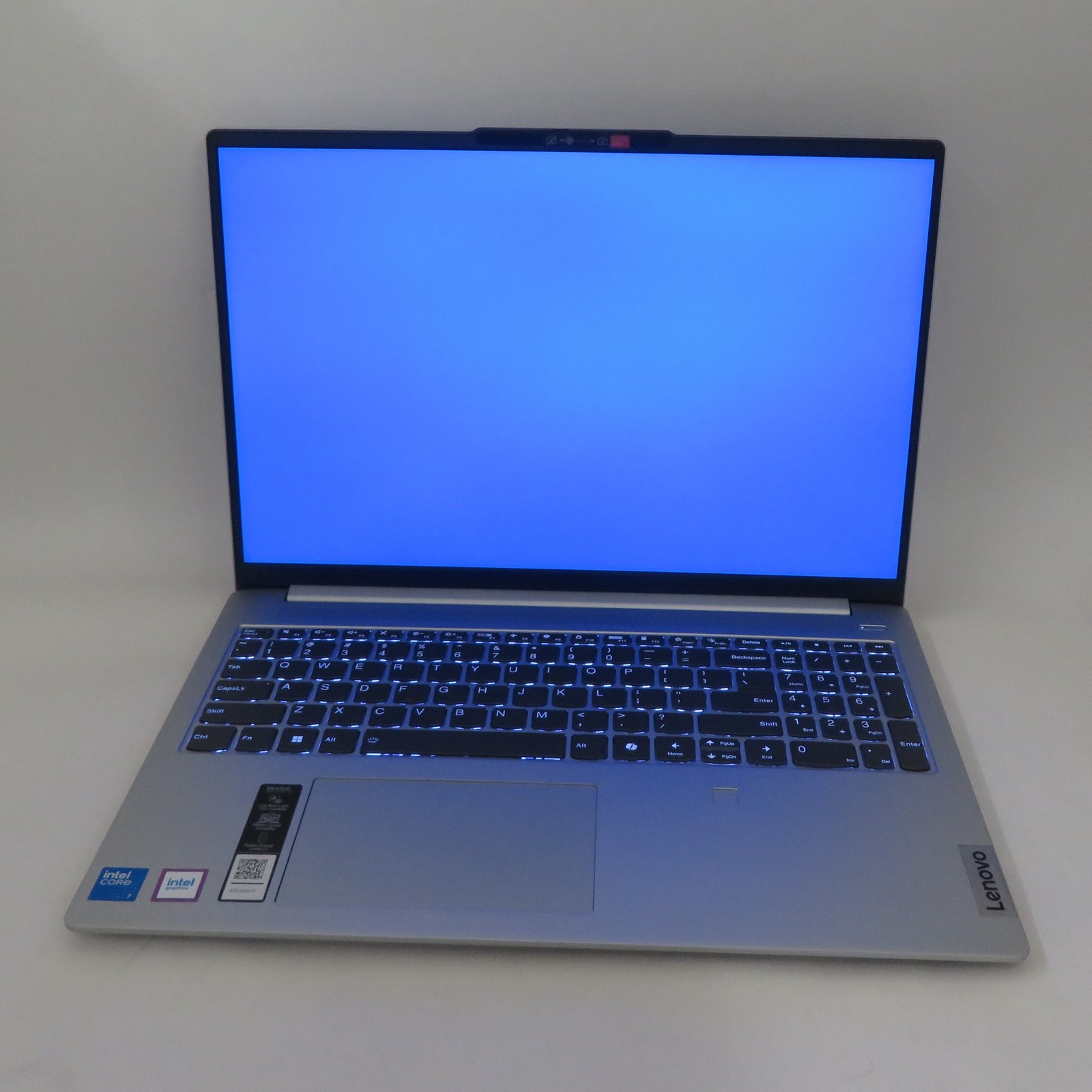 Lenovo IdeaPad Slim 5 16IRU9 CORE 7 150U 1.8GHz 8GB RAM 512GB Windows 11