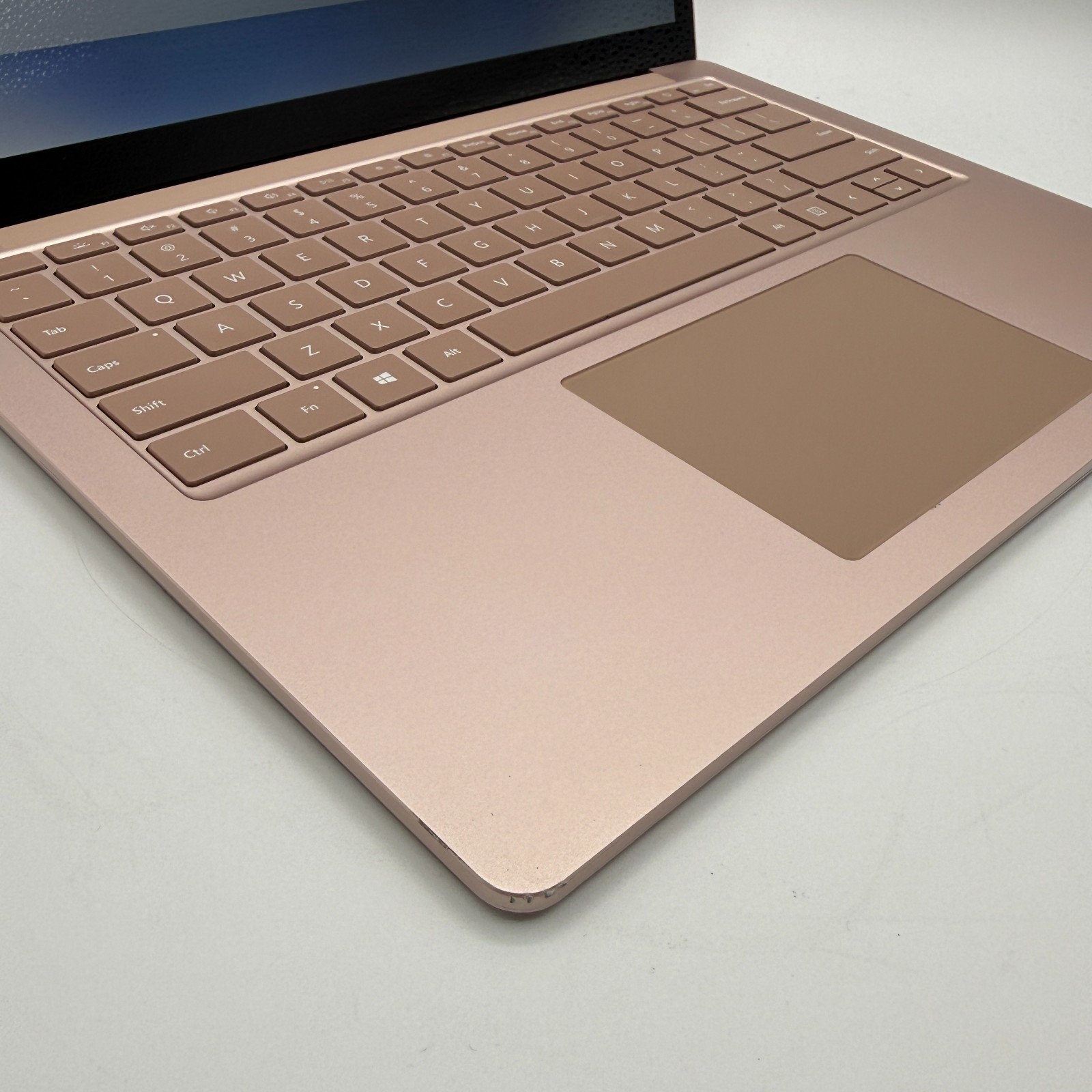 Microsoft Surface Laptop 4 1951 13.5″ i5-1145G7 16GB 256GB SSD Win11 Pro Dent