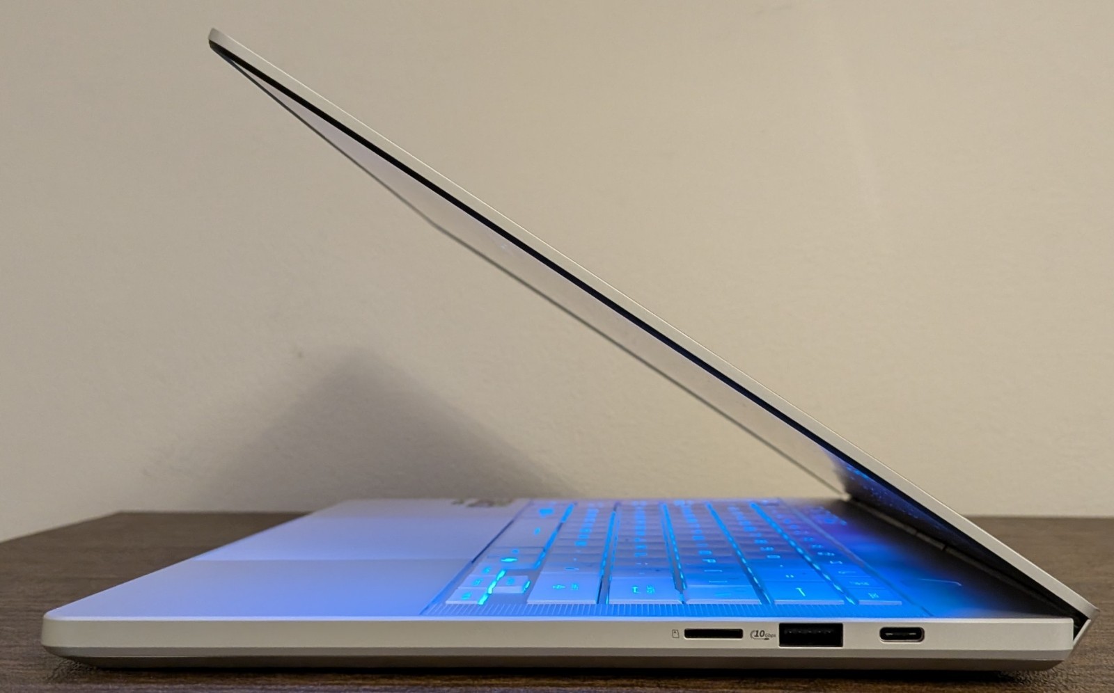 ASUS ROG Zephyrus G14 3K 120Hz OLED (Ryzen 9 270, 16GB/1TB, RTX 5060) White