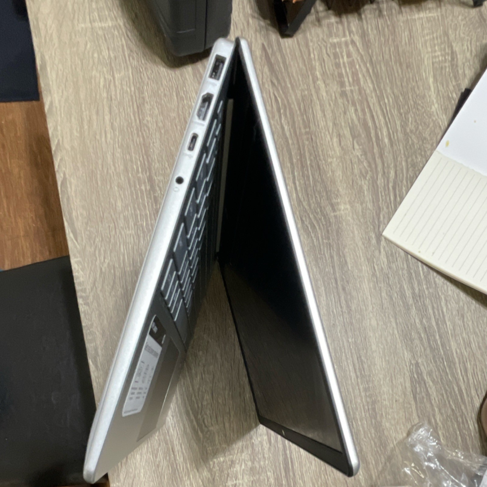 HP 15.6″ Laptop Intel Core Silver Windows 11 Bluetooth Webcam Widescreen
