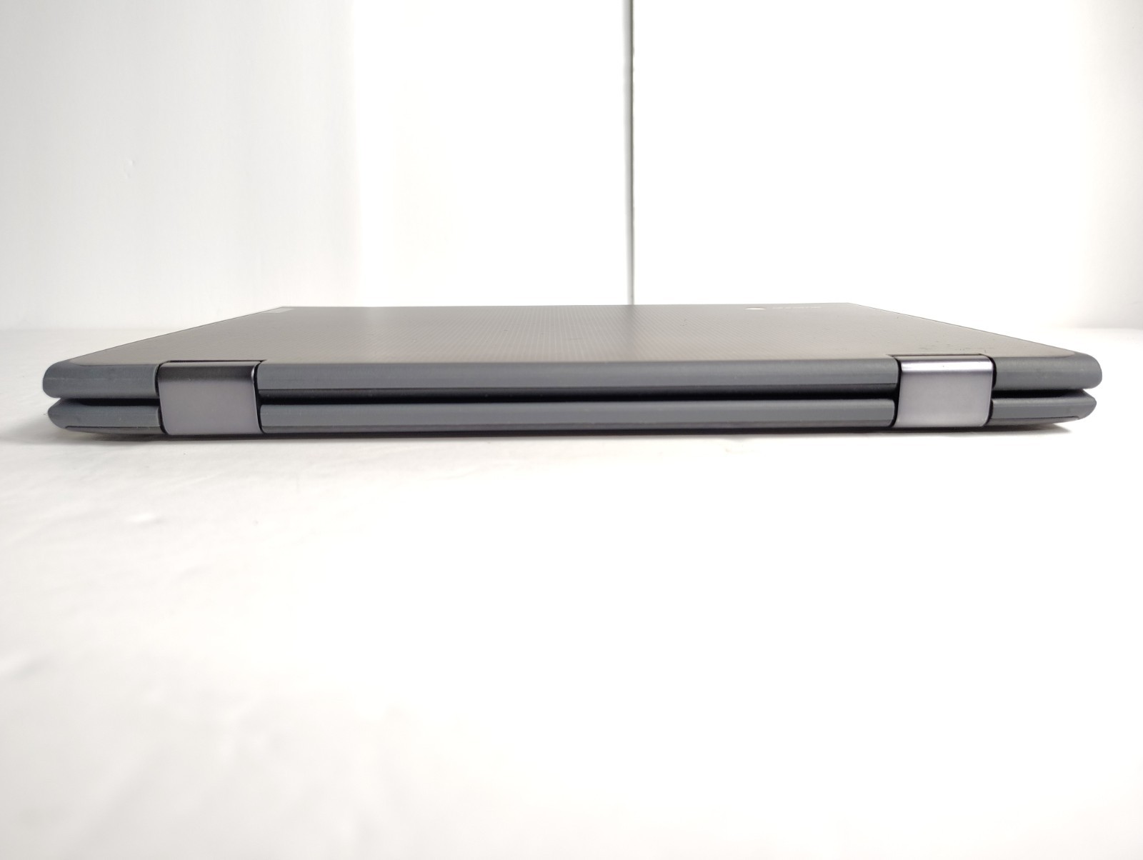 Lenovo Chromebook 300e 2nd Gen AST 82CE AMD A4 4GB RAM 32GB eMMC – FREE SHIPPING
