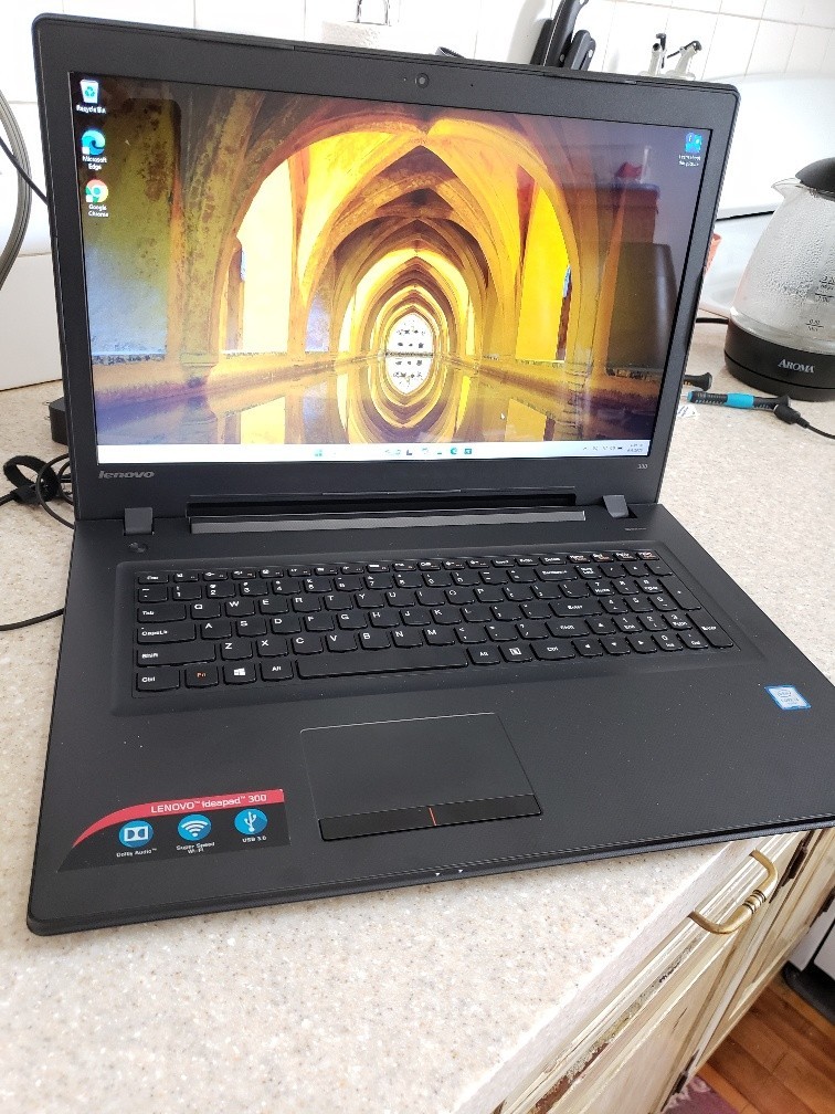 17.3″ LENOVO IDEAPAD 300-17ISK CORE i3-6100U 512GB SSD 8GB RAM WIN 11 LAPTOP
