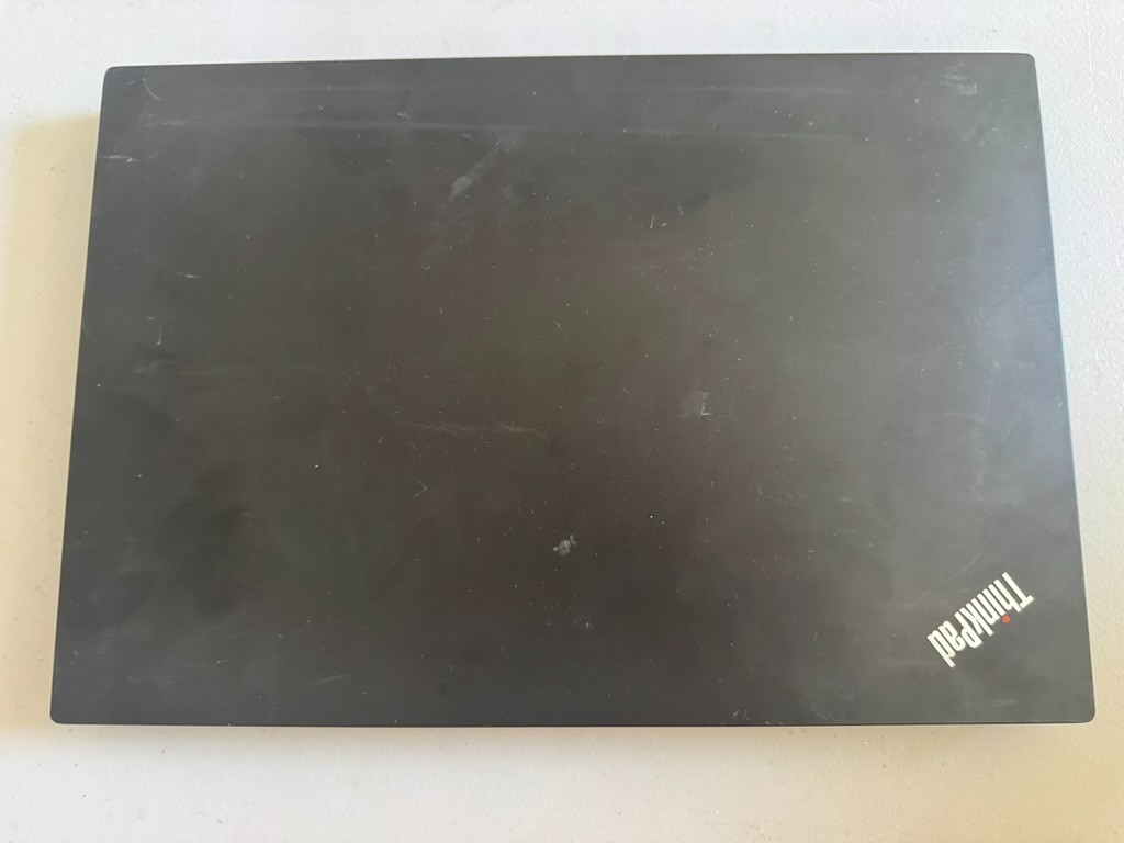 Lenovo ThinkPad E595 15.6″ Laptop AMD Ryzen 5 3500U 2.1GHz 8GB RAM – No SSD