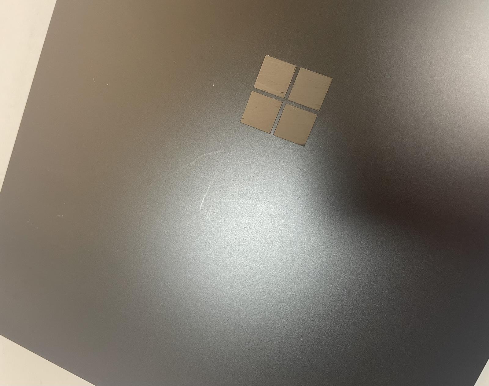 MICROSOFT Surface Laptop 5 13.5″ Core i7 1265U 16GB 255GB NVMe WIN11 -SEE PHOTOS
