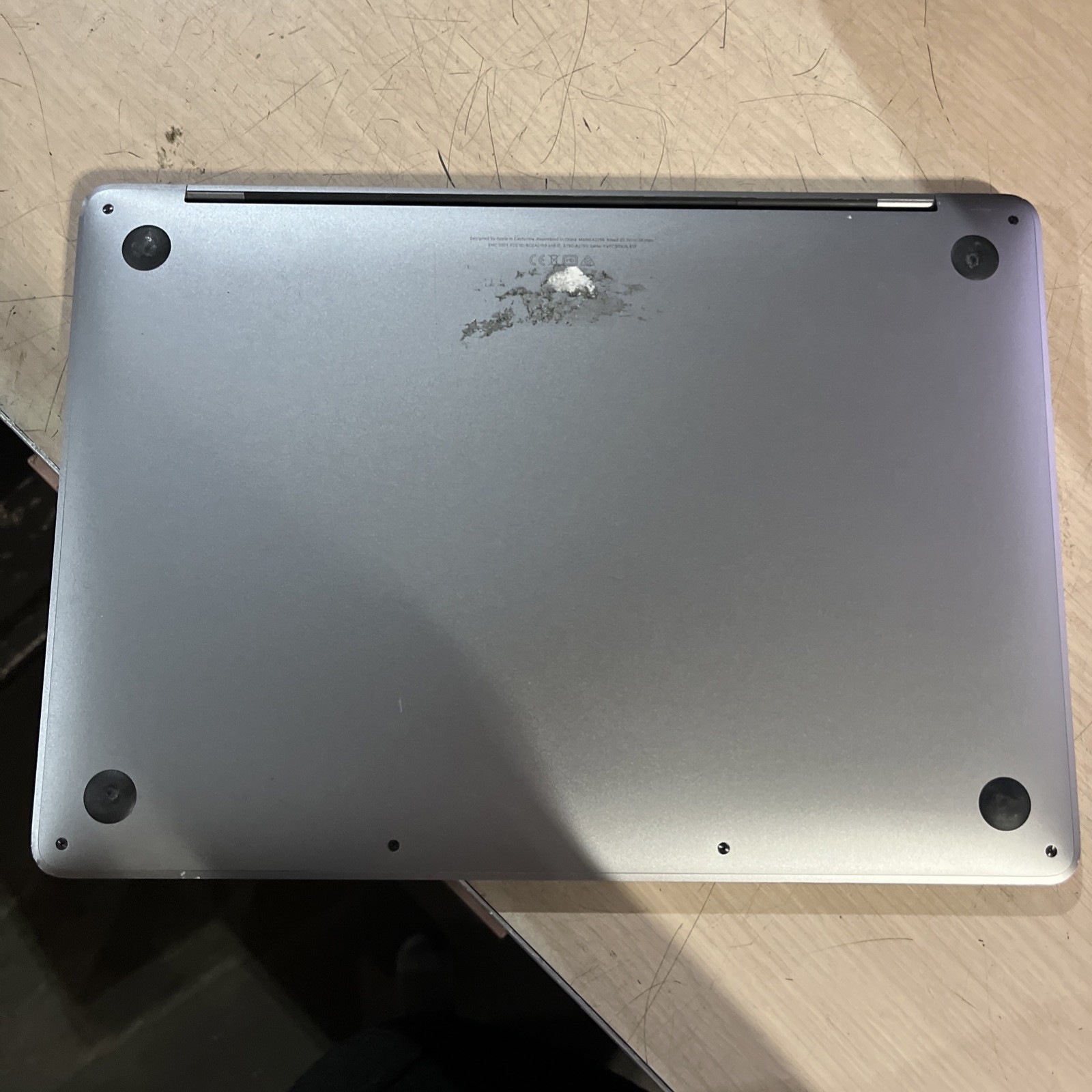 APPLE MACBOOK PRO 13″ TOUCH/2019 2TB CORE I5-8257U 1.4GHZ 8GB RAM 128SSD