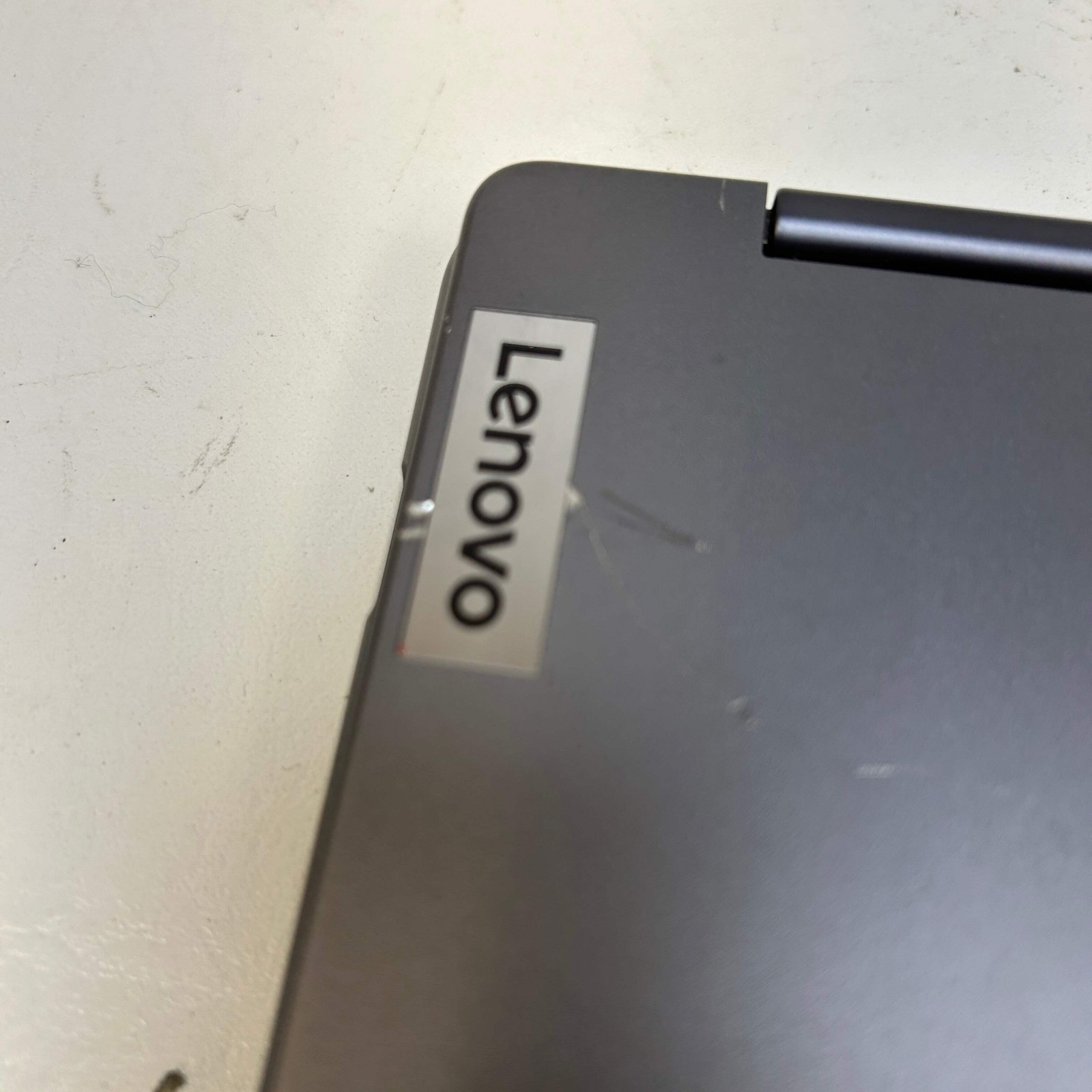 Lenovo Yoga 7 2-in-1 16IML9 16″ Core Ultra 7 155U 1.7GHz 16GB RAM 1TB SSD