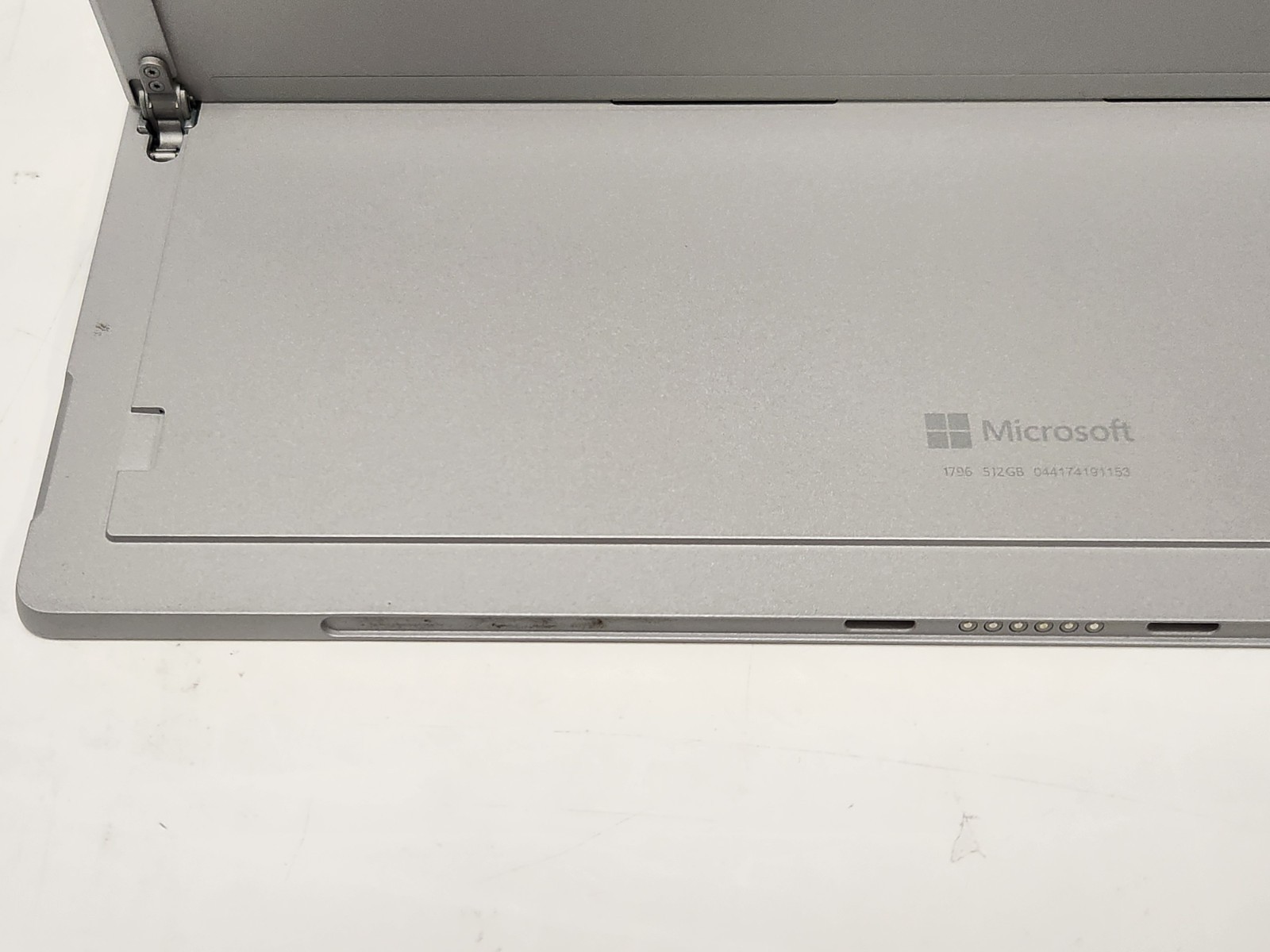 Microsoft Surface Pro 6 1796 Core i7-8650U 1.90GHz 16GB RAM 512GB SSD W11P