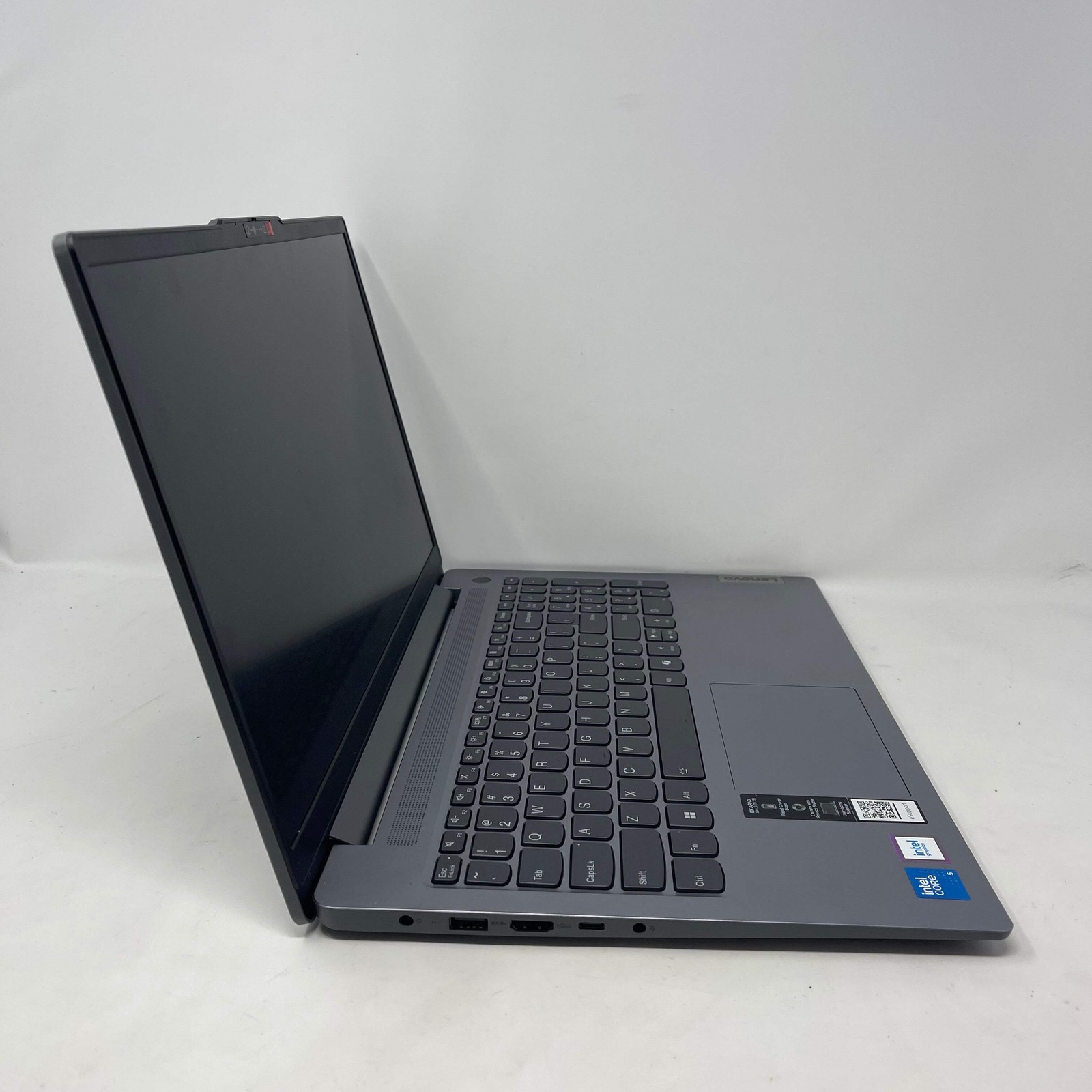 Lenovo ideapad slim 3 15RU9 15.6″ i5-120U 1.4GHz 8GB RAM 256GB SSD