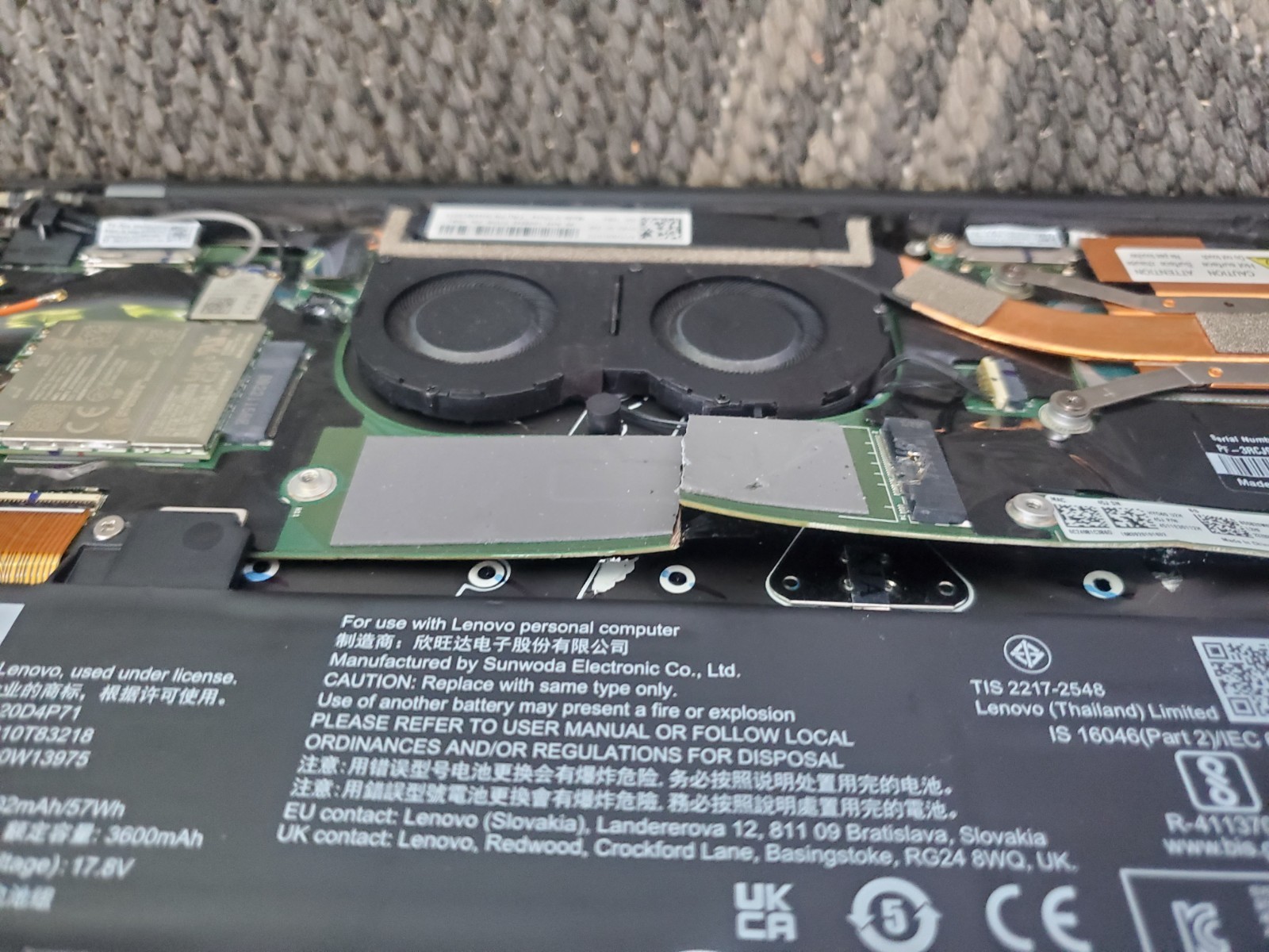 Lenovo X1 Carbon 9th Gen i7-1185G7 16GB RAM NO SSD DAMAGED BOARD PARTS/REPAIR