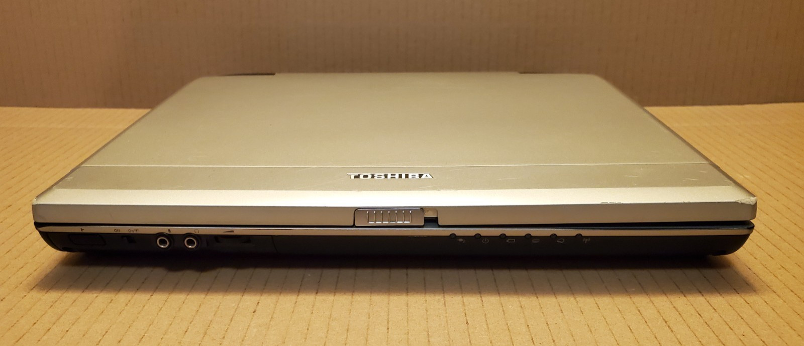 Toshiba Tecra M1 Intel Pentium M 1.6GHz 1024 MB NO HDD – Vintage Retro Gaming