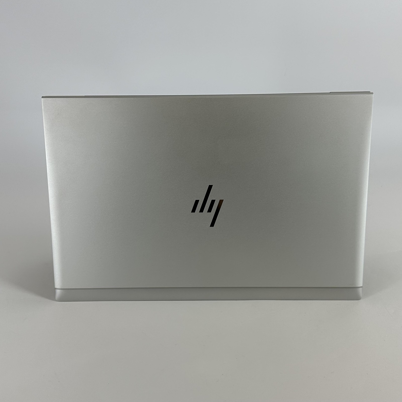 HP Elitebook 840 G8 14 Silver FHD i7-1165G7 2.80GHz 16GB 512GB SSD Very Good