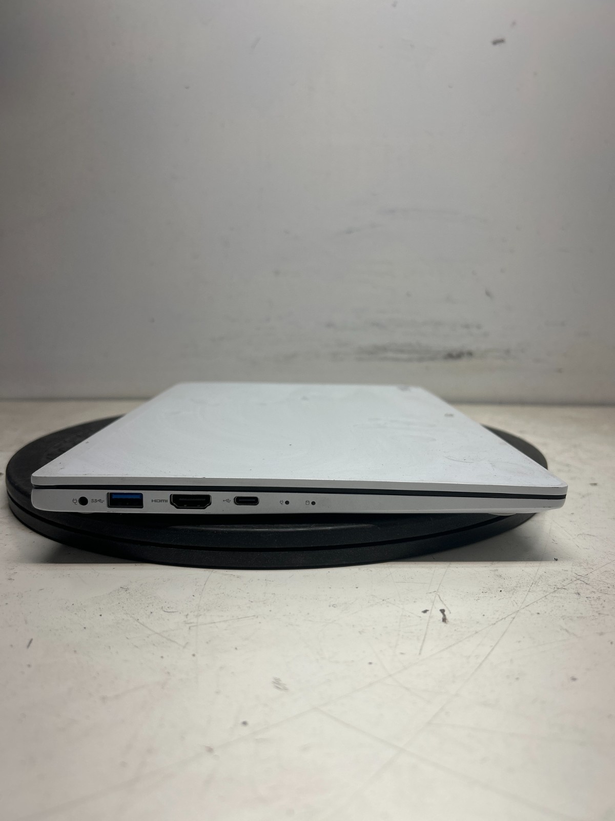 LG Ultra 13U70P AMD Ryzen 5 4500U 3.2GHz 8GB 256GB SSD Windows 11