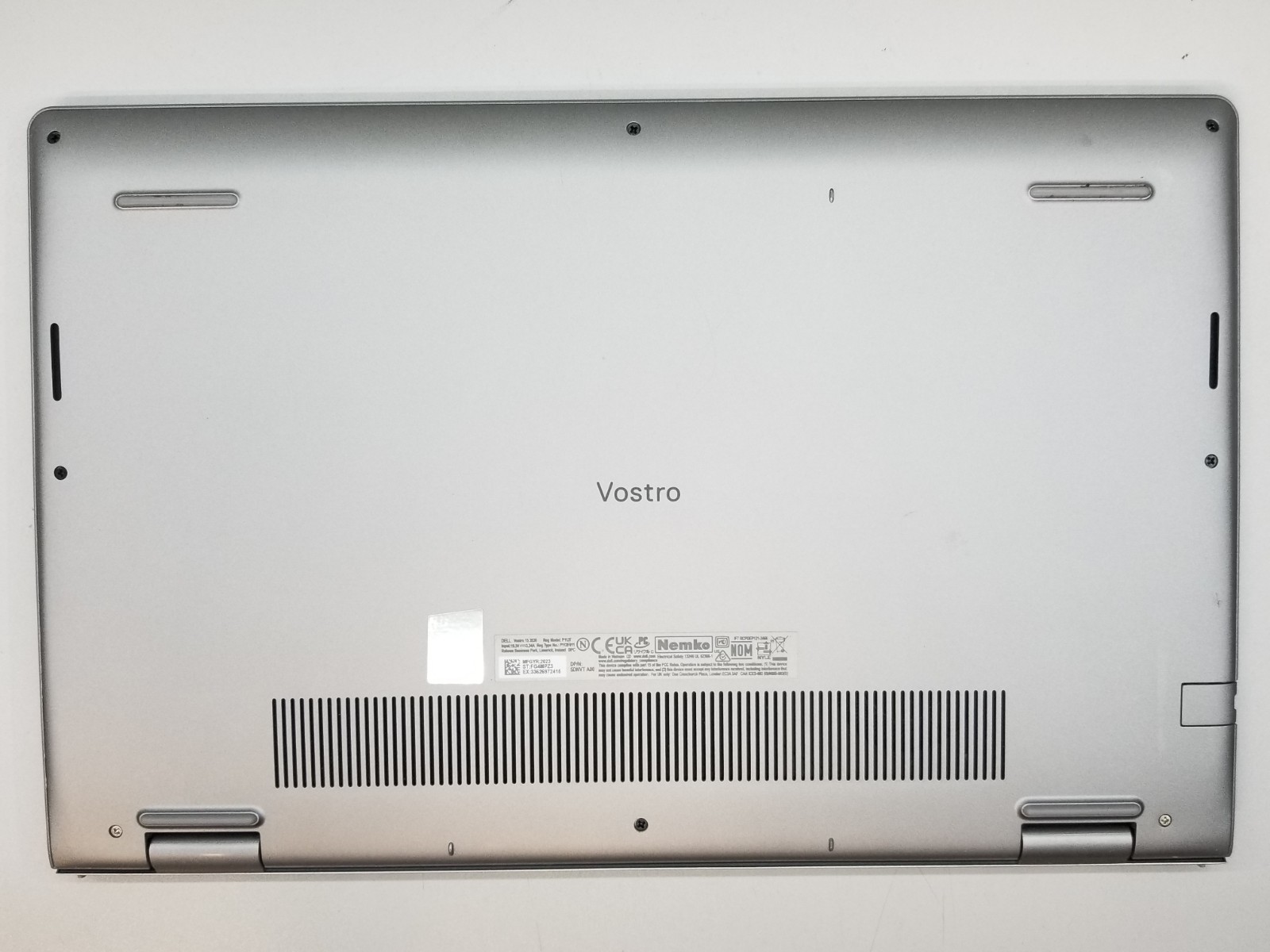 Dell Vostro 3530 15.6″ FHD i5-1335U 3.4GHz 8GB RAM 256GB NVMe Win 11 Pro WiFi BT