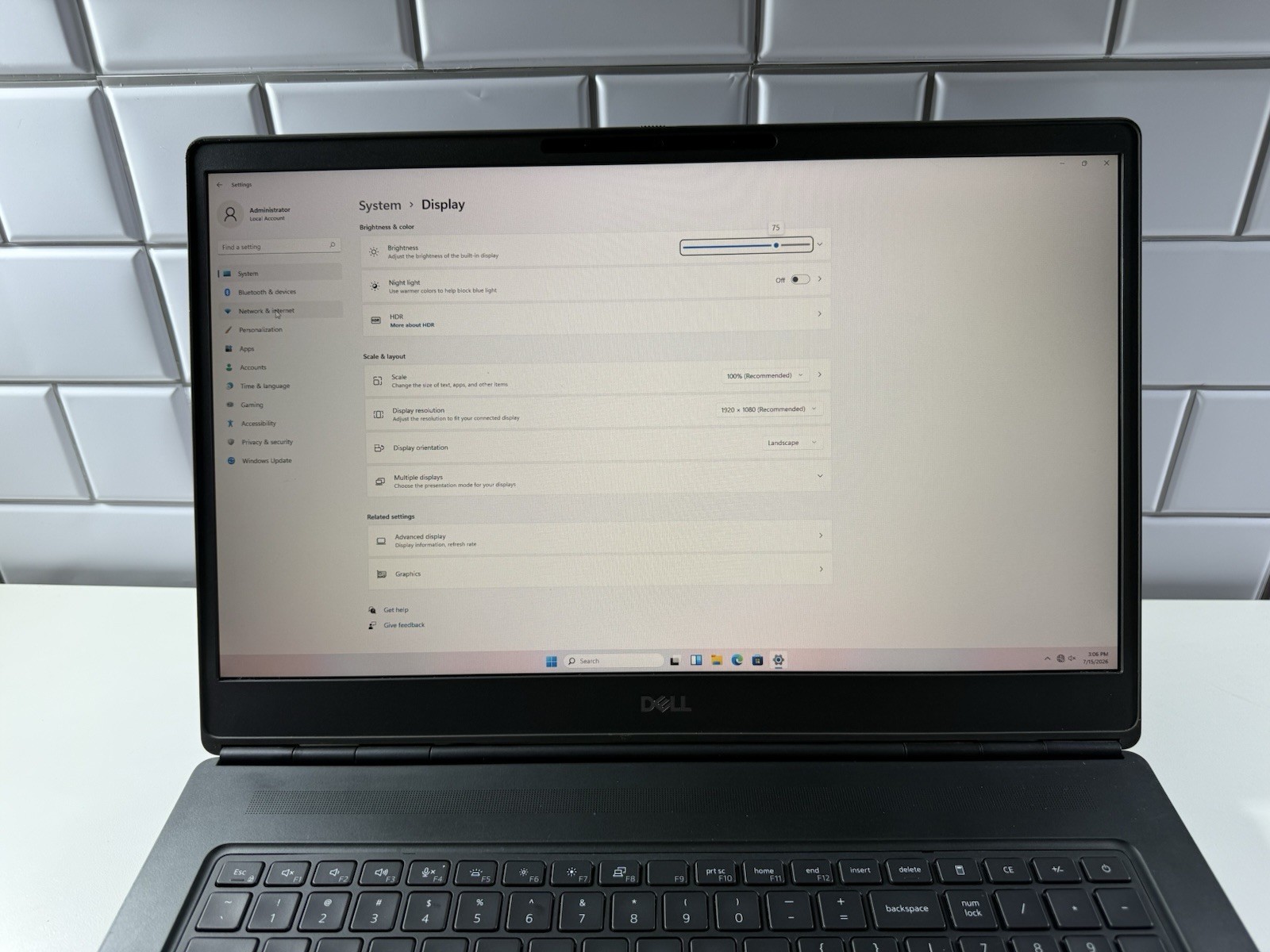 Dell Precision 7750 17.3” I7-10850H 16GB RAM 512GB RTX 3000 Win 11P NO BATTERY