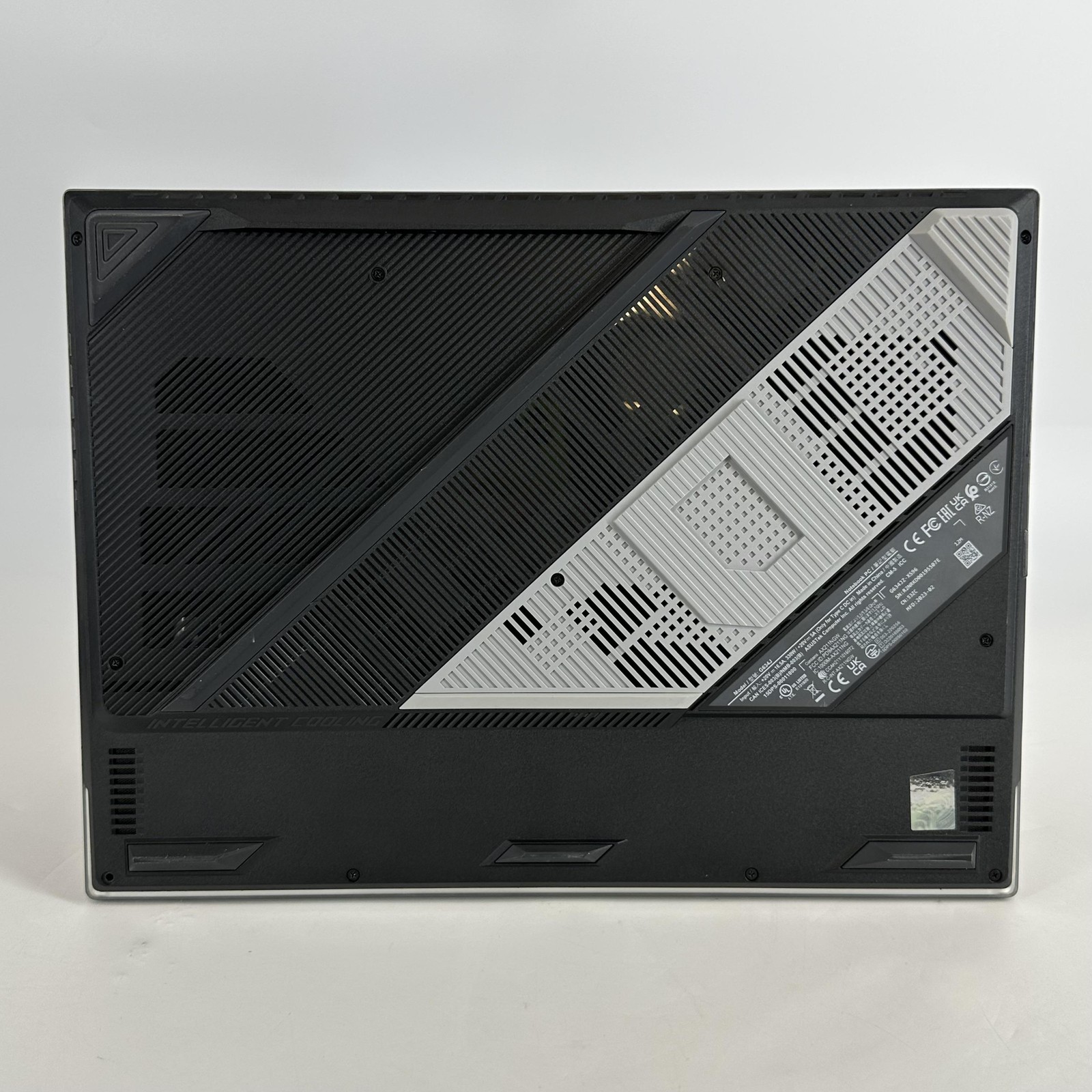Asus ROG Strix Scar 16 G634 240Hz QHD+ 2.2 GHz i9-13980HX 32GB 1TB SSD RTX 4080