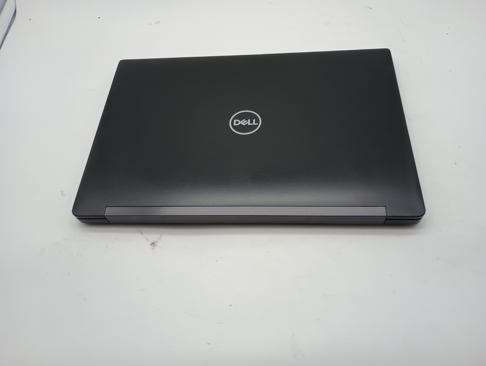 Latitude 7380 w/charger.i7 6th gen.16GB.128GB M.2.13.3″FHD.W11. Nice!!