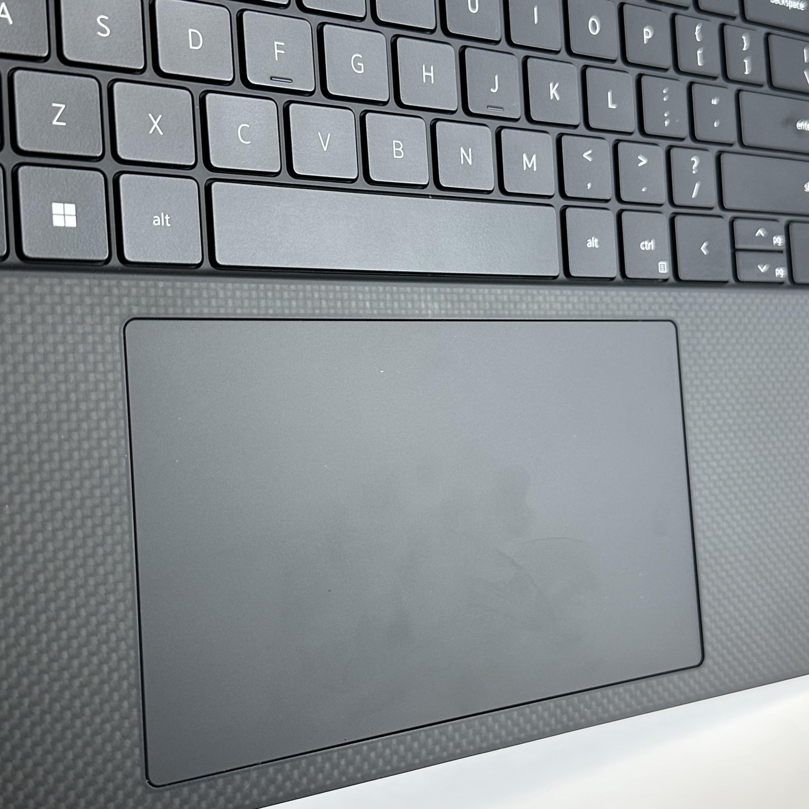 Dell XPS 15 9520 Silver FHD+ 2.3 GHz i7-12700H 32GB 1TB SSD RTX 3050 Good