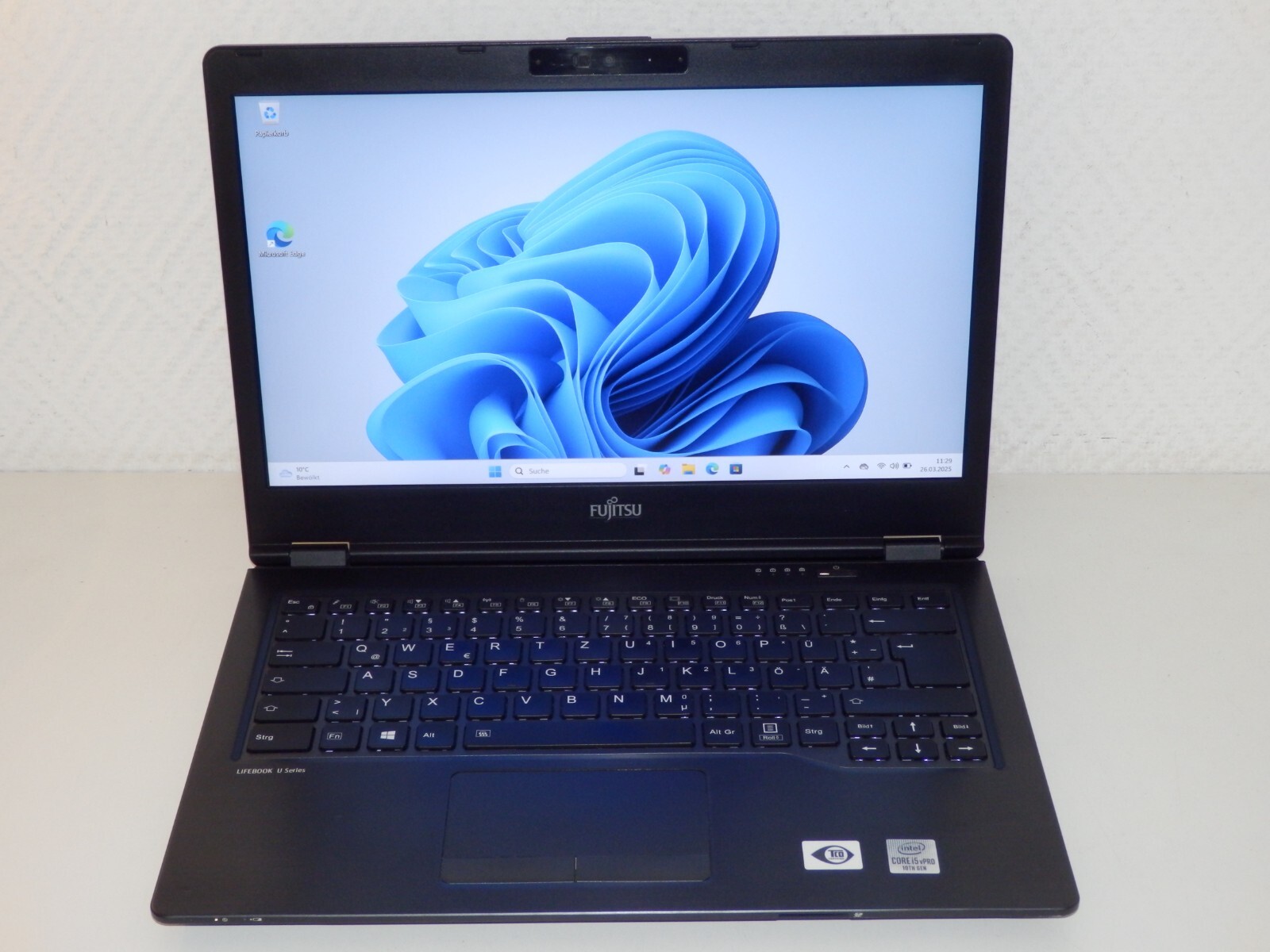 Fujitsu LifeBook U7410 LTE – Intel i5-10310U, 8GB Ram, 256GB SSD, UHD, 14″ inch