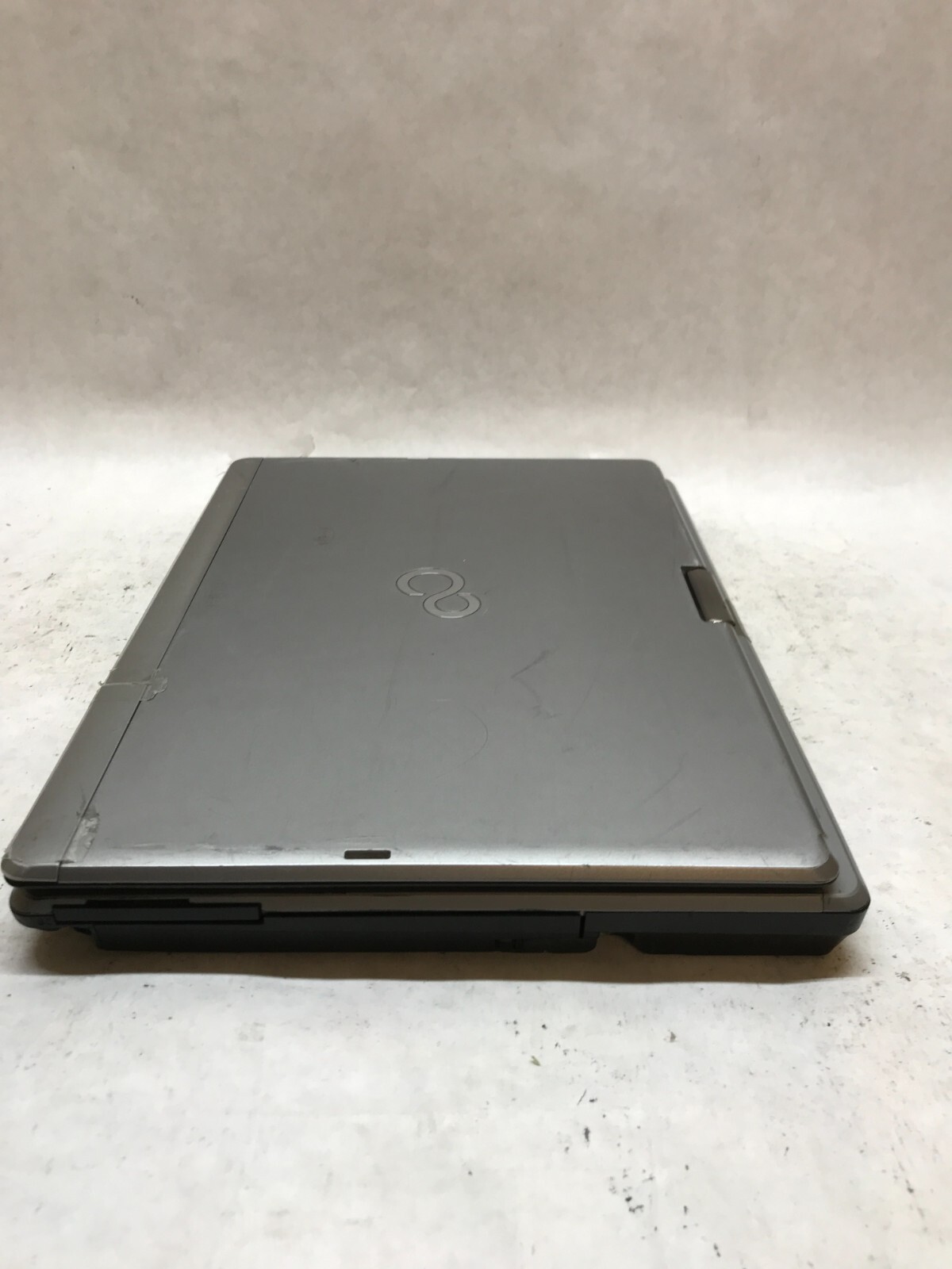Fujitsu LifeBook T734 12.5″ Laptop Intel i5-4300M 2.6GHz 4GB RAM NO HDD NO OS DW