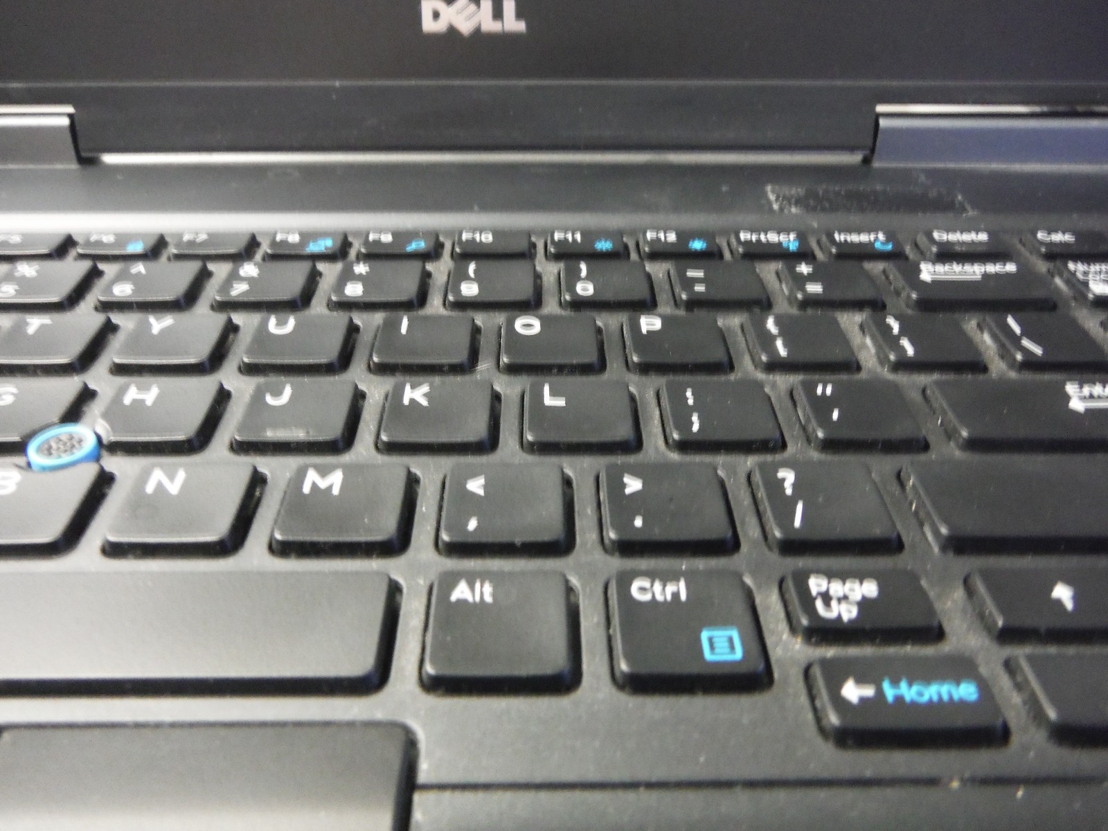 DELL PRECISION 7720 Xeon E3-1505M v6 32 GB RAM 512 GB SSD Win 11 PRO