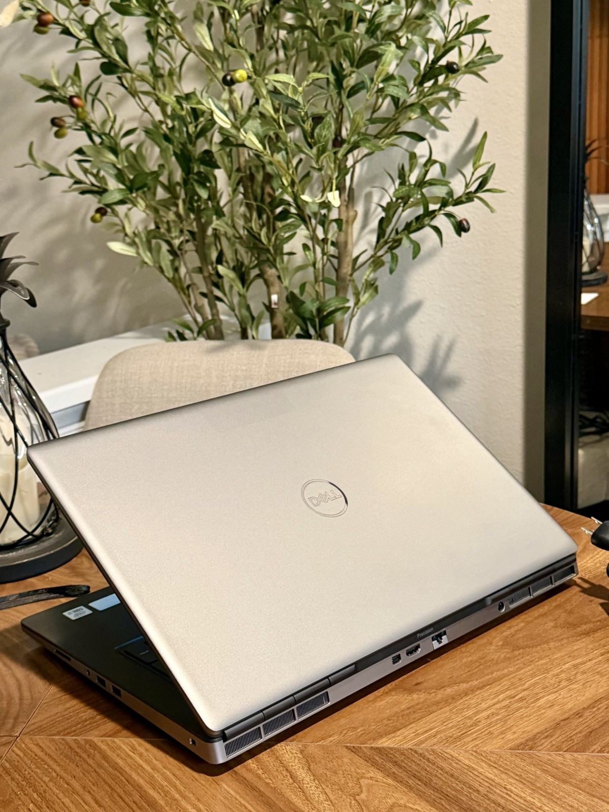 DELL PRECISION 7750 | INTEL CORE I7-10850H 2.70GHZ | 512GB | 16GB | WIN 11