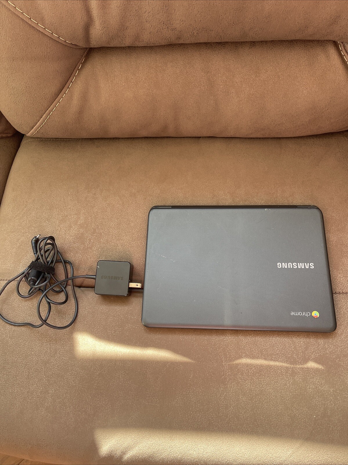 Samsung Chromebook 3 XE500C13 11.6in. (16GB, Intel Celeron N, 2.48GHz, 2GB)…