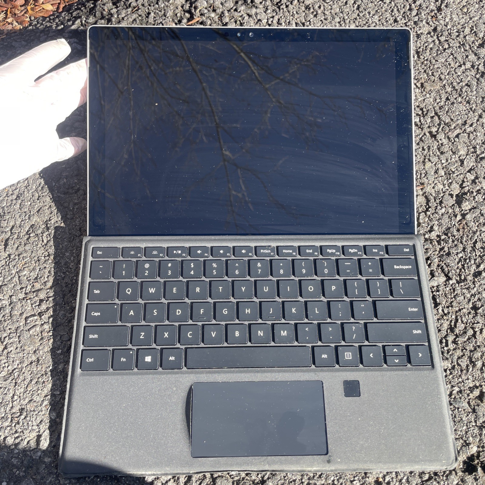 Microsoft Surface Pro 5th Gen￼UNTESTED, NO WIRES