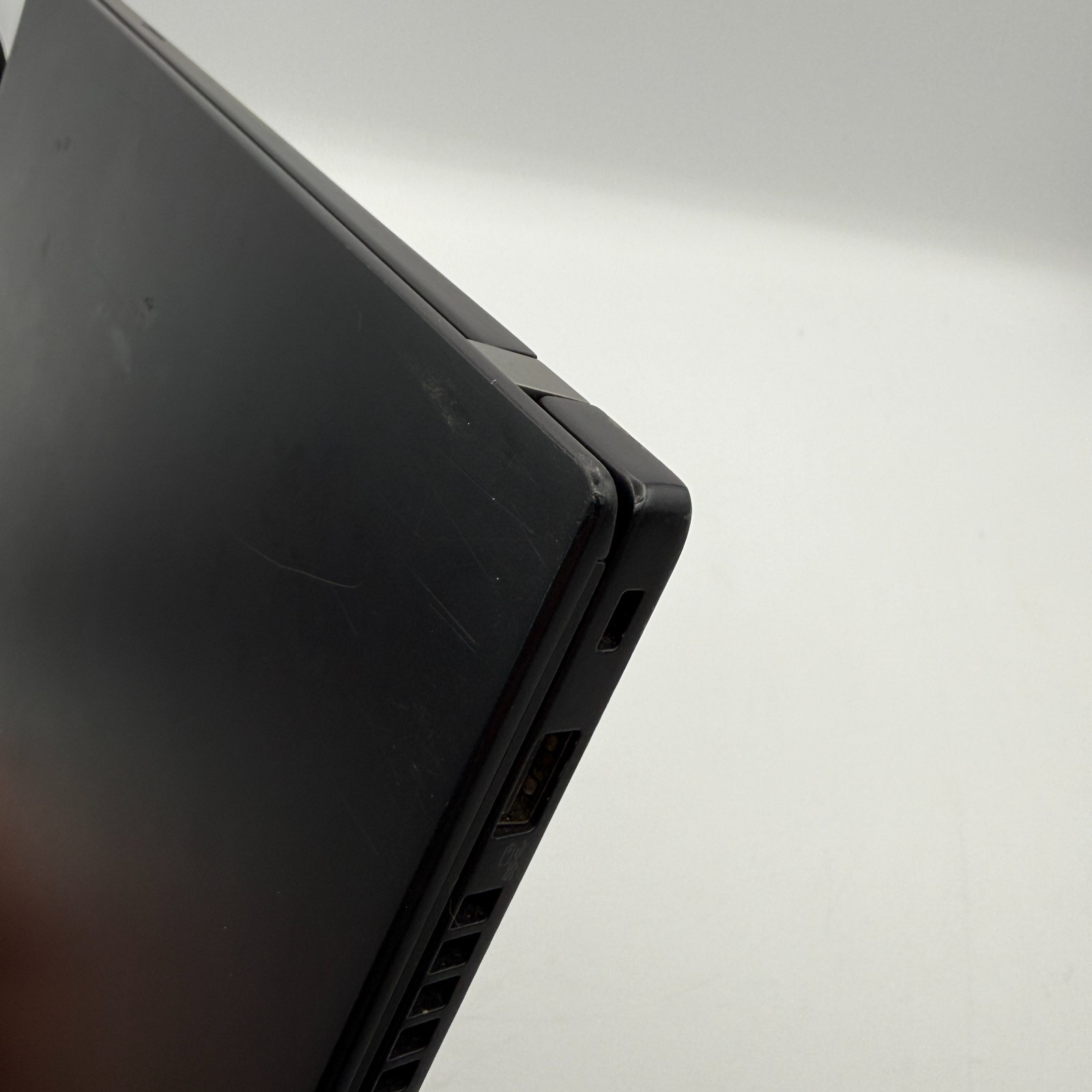 Lenovo ThinkPad T490s i7-8650U Touch 16GB 256GB SSD Win11Pr Fingerprint LTE READ
